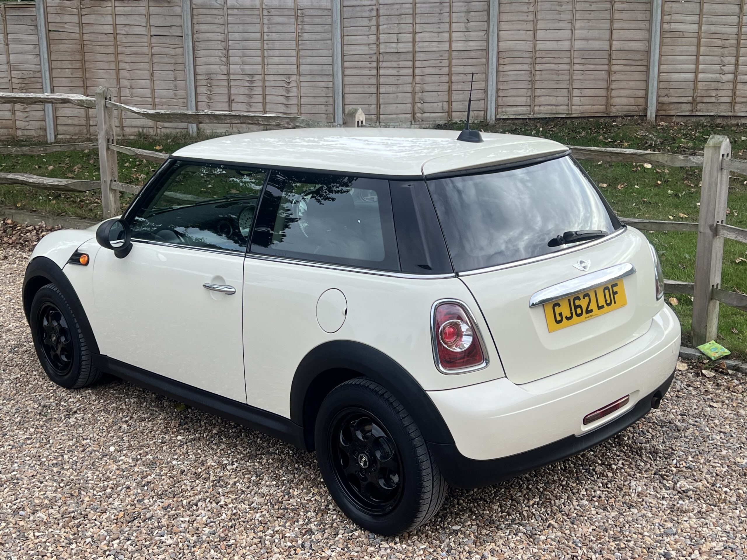 
								Mini One Hatch 1.6 Manual full									