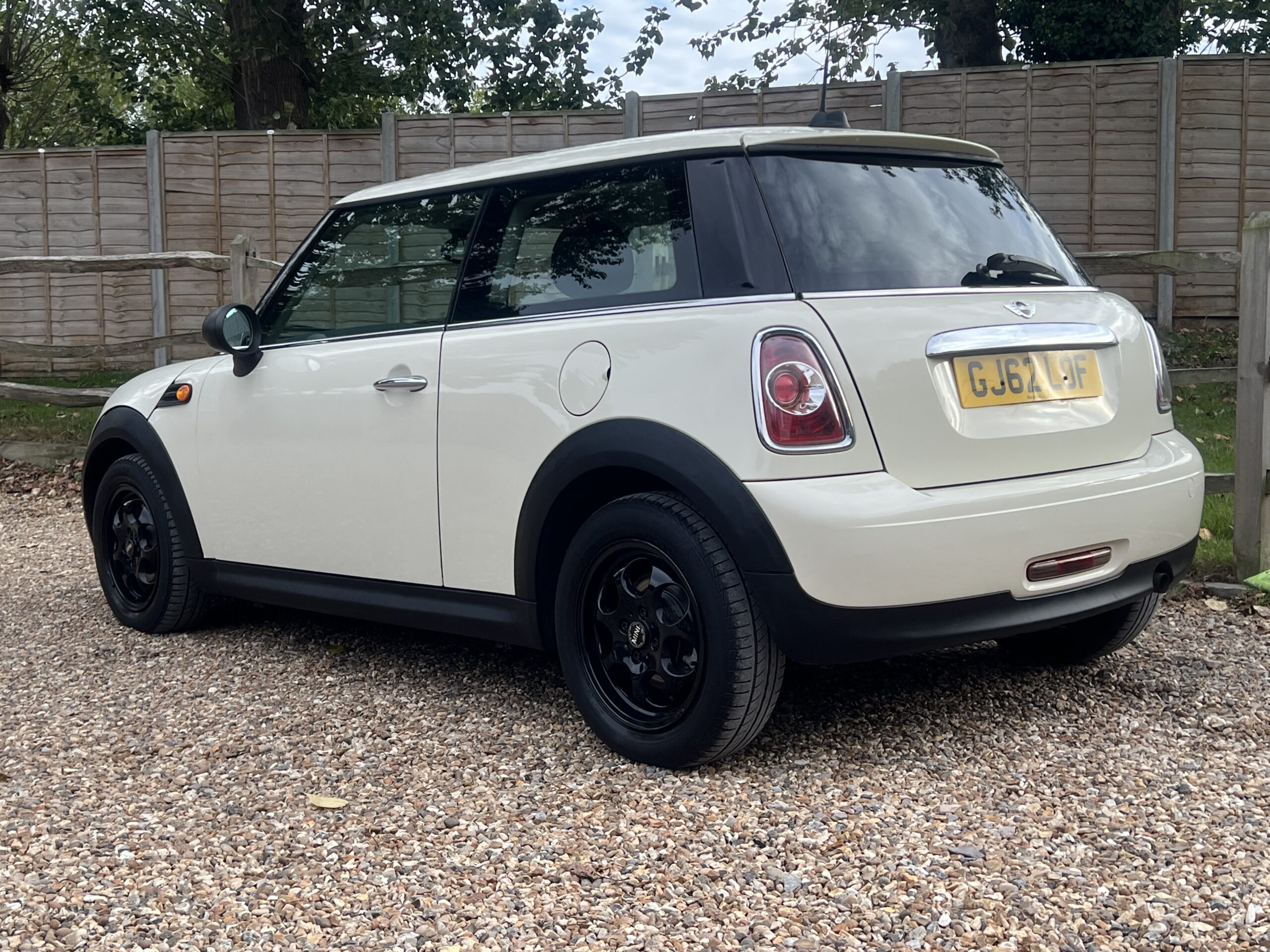 
								Mini One Hatch 1.6 Manual full									