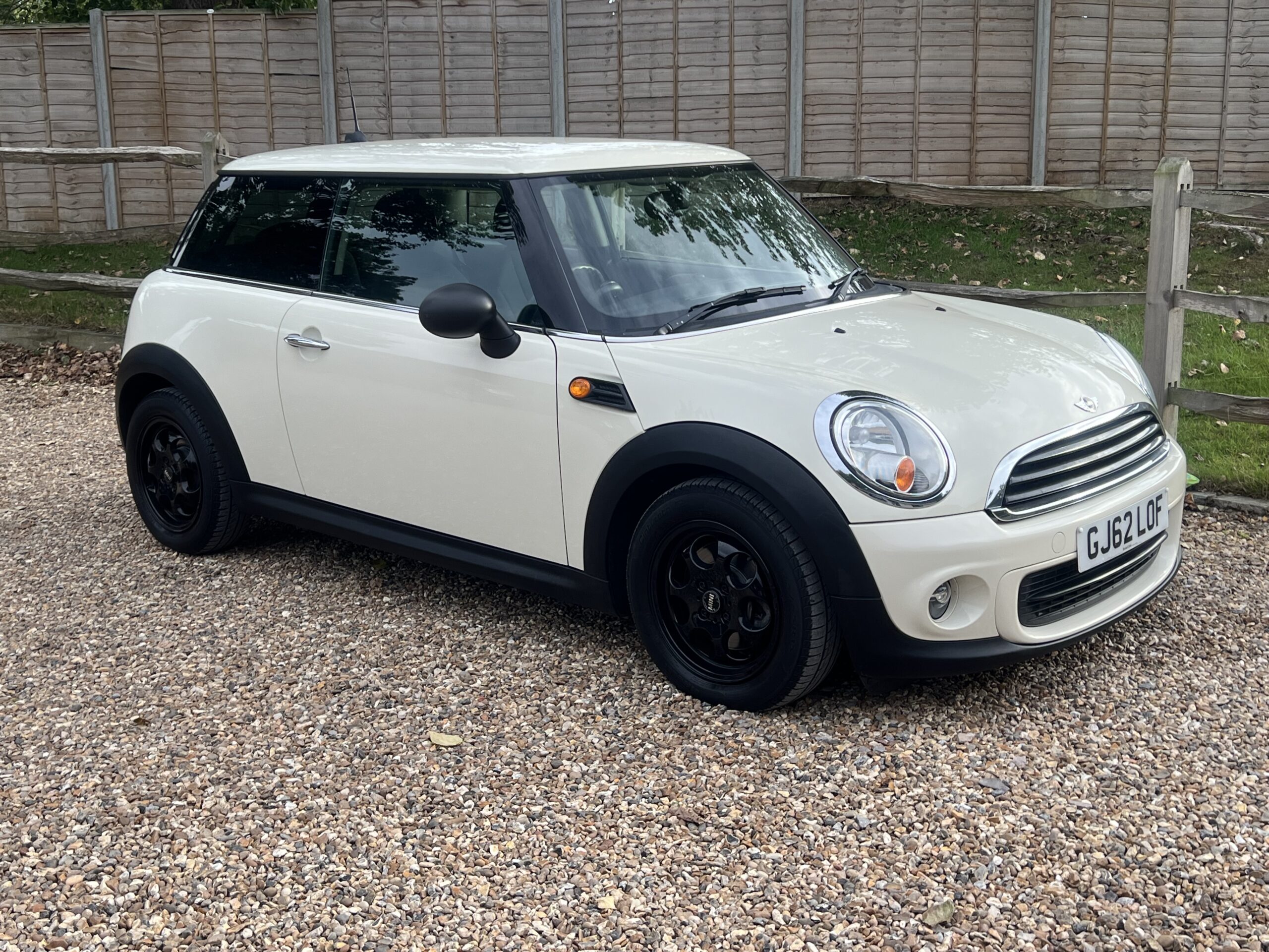 
								Mini One Hatch 1.6 Manual full									