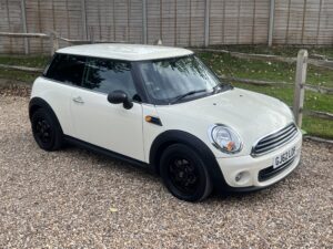 Mini One Hatch 1.6 Manual