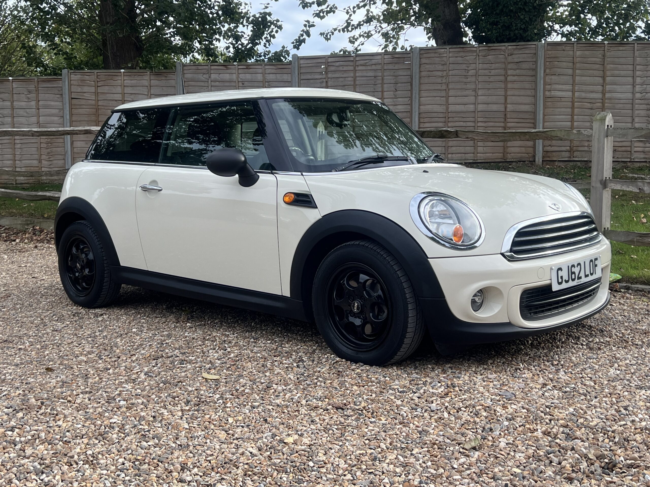 
								Mini One Hatch 1.6 Manual full									