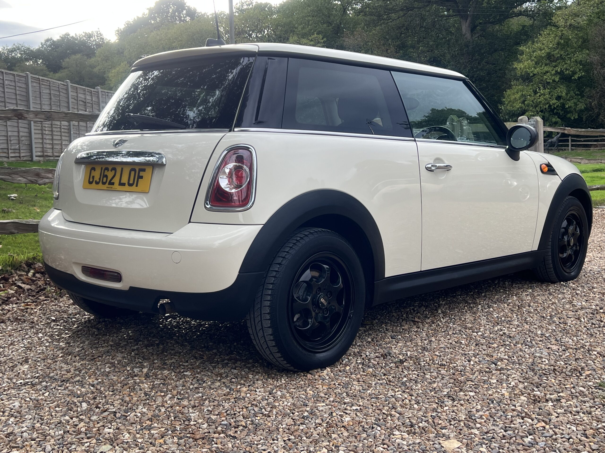 
								Mini One Hatch 1.6 Manual full									