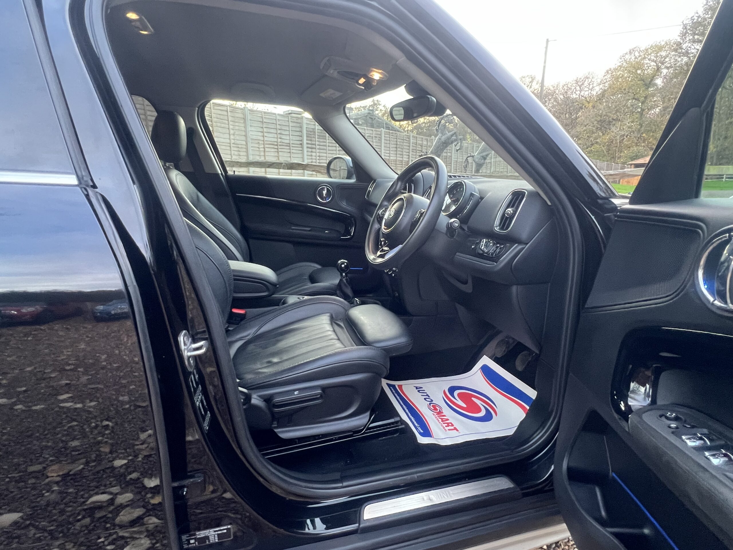 
								Mini countryman black 2.0 Diesel full									