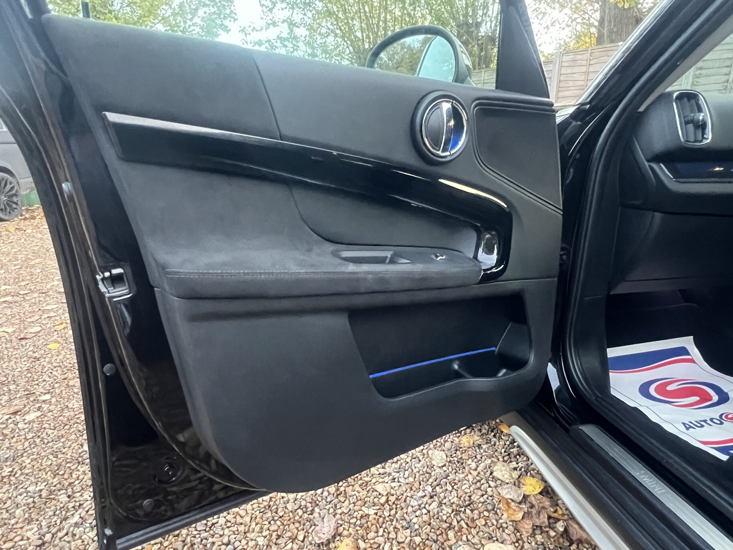 
								Mini countryman black 2.0 Diesel full									