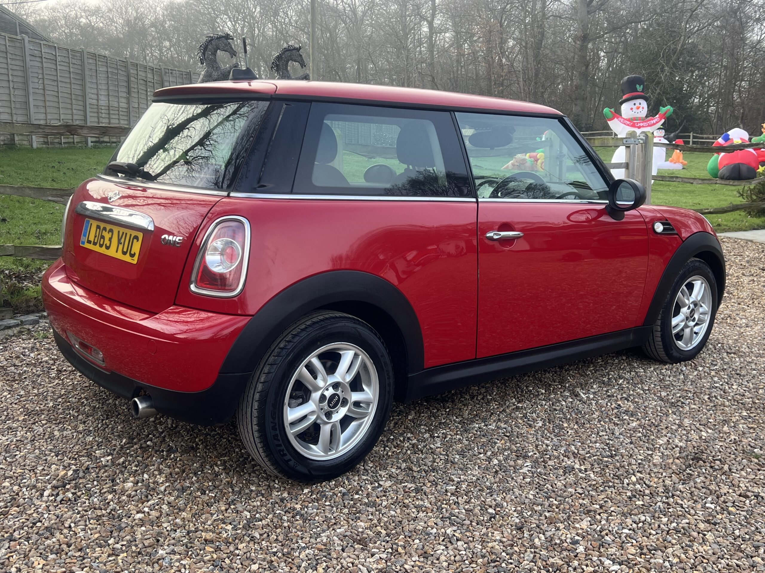
								Red Mini One 1.6 full									