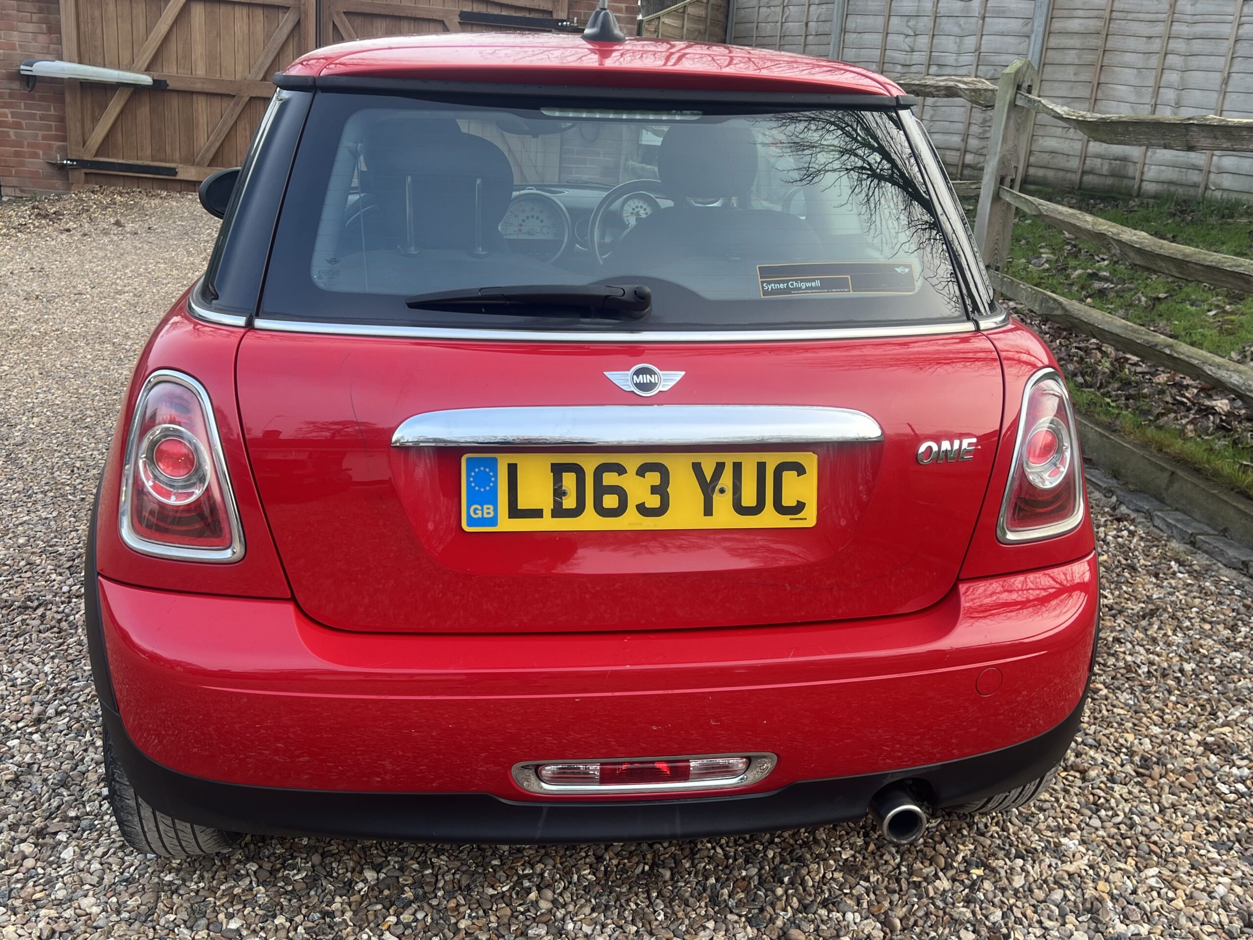
								Red Mini One 1.6 full									