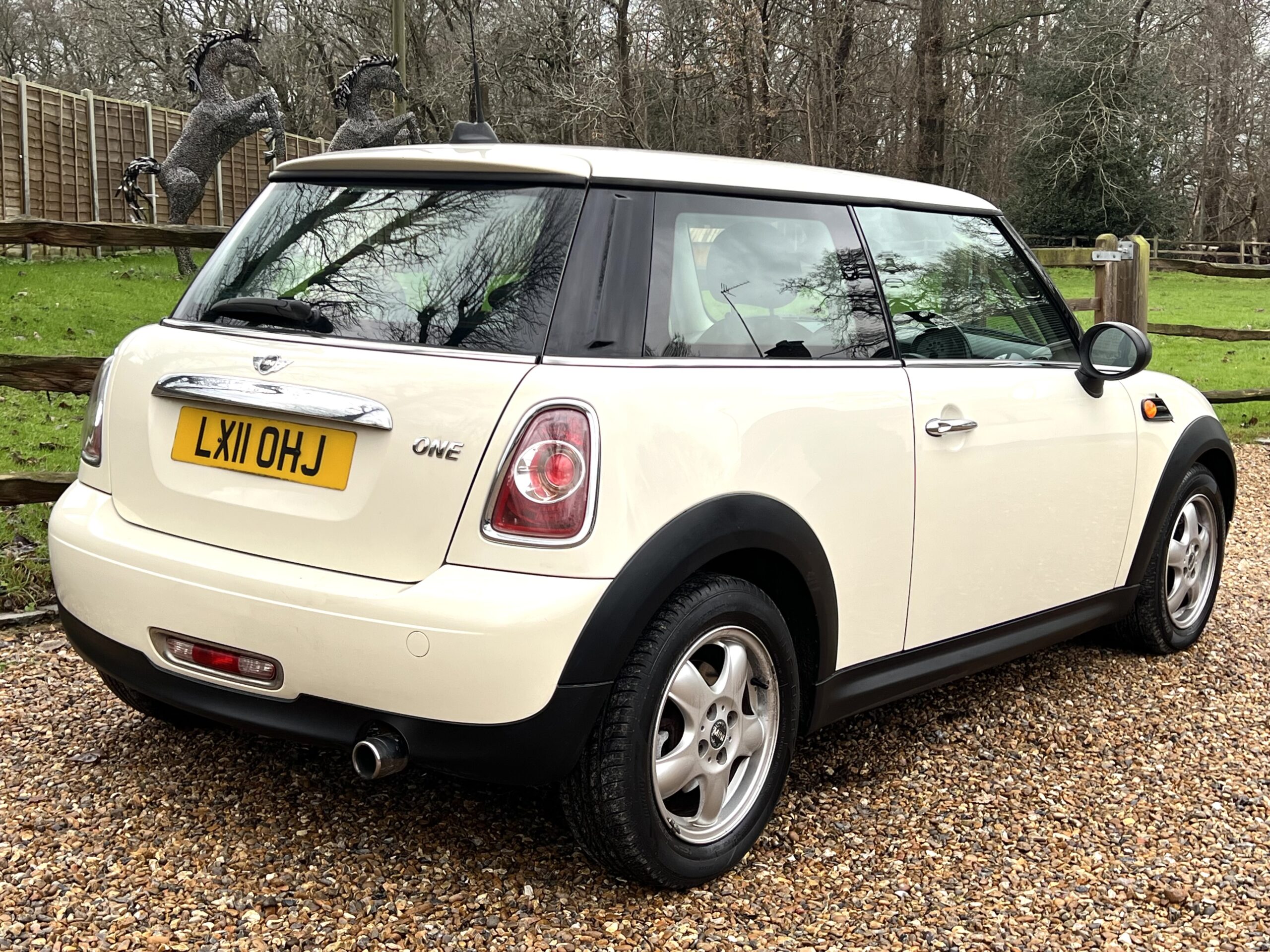 
								Mini one 1.6 white full									