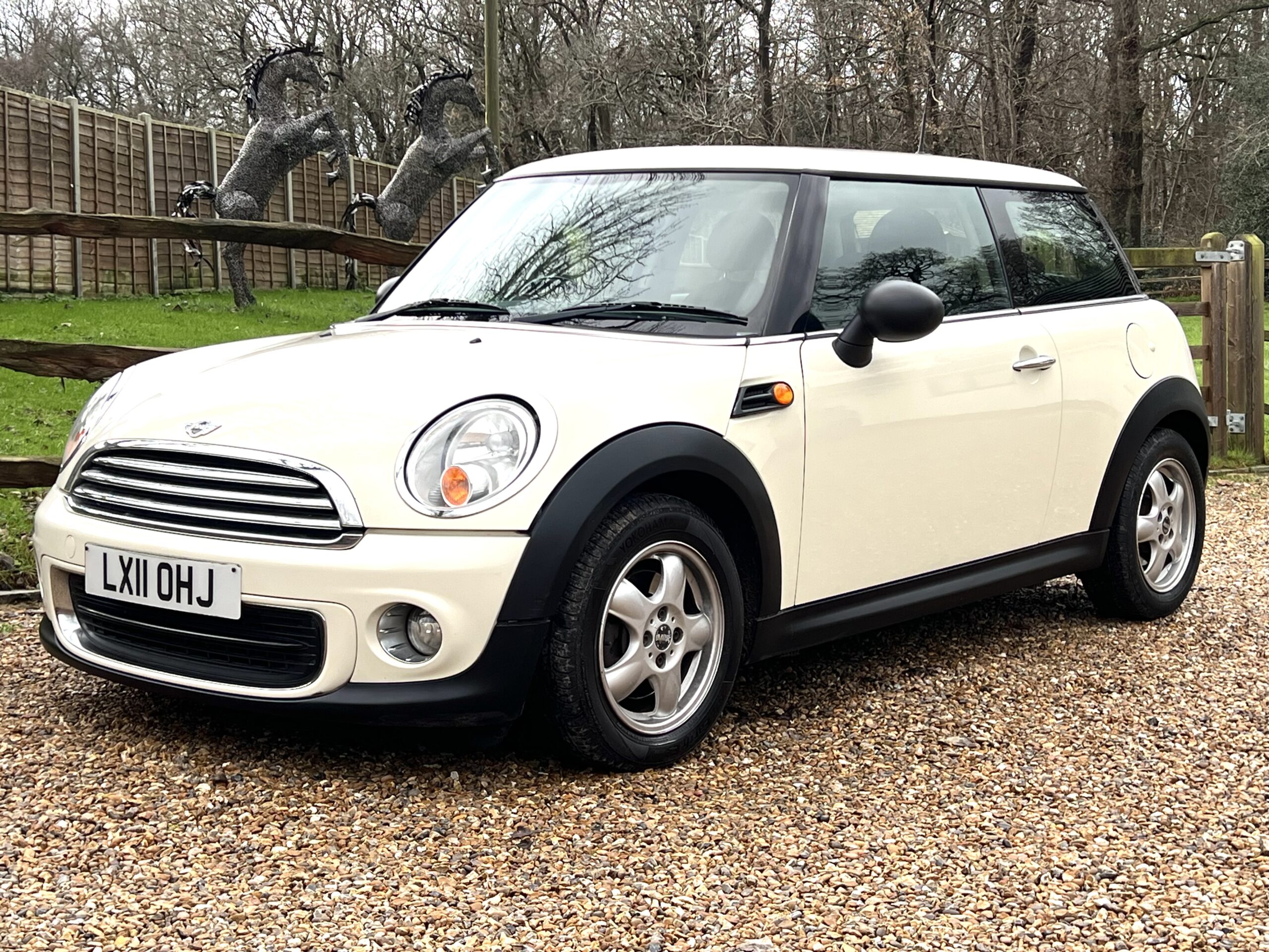 
								Mini one 1.6 white full									