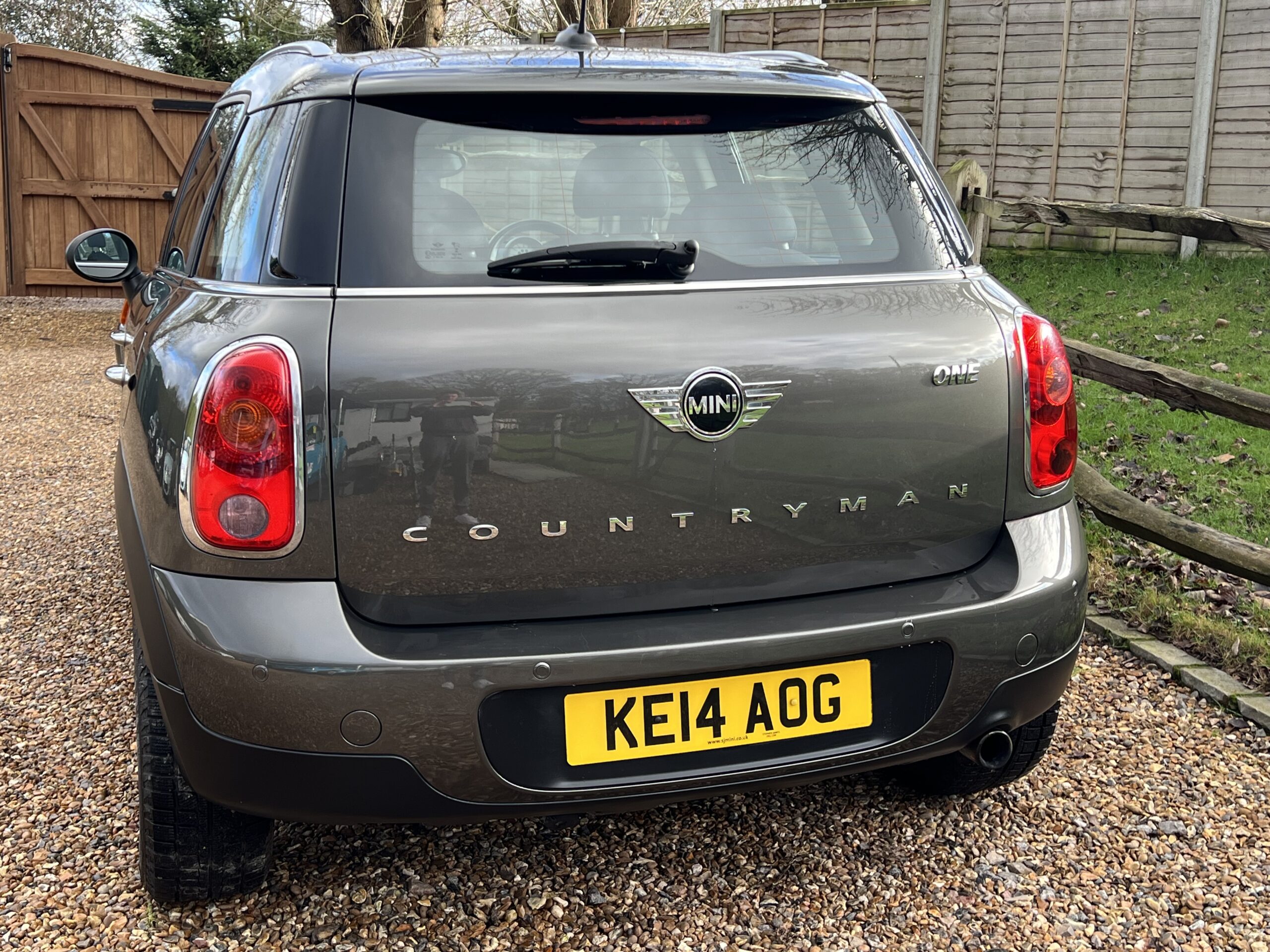 
								Mini One Countryman Grey full									