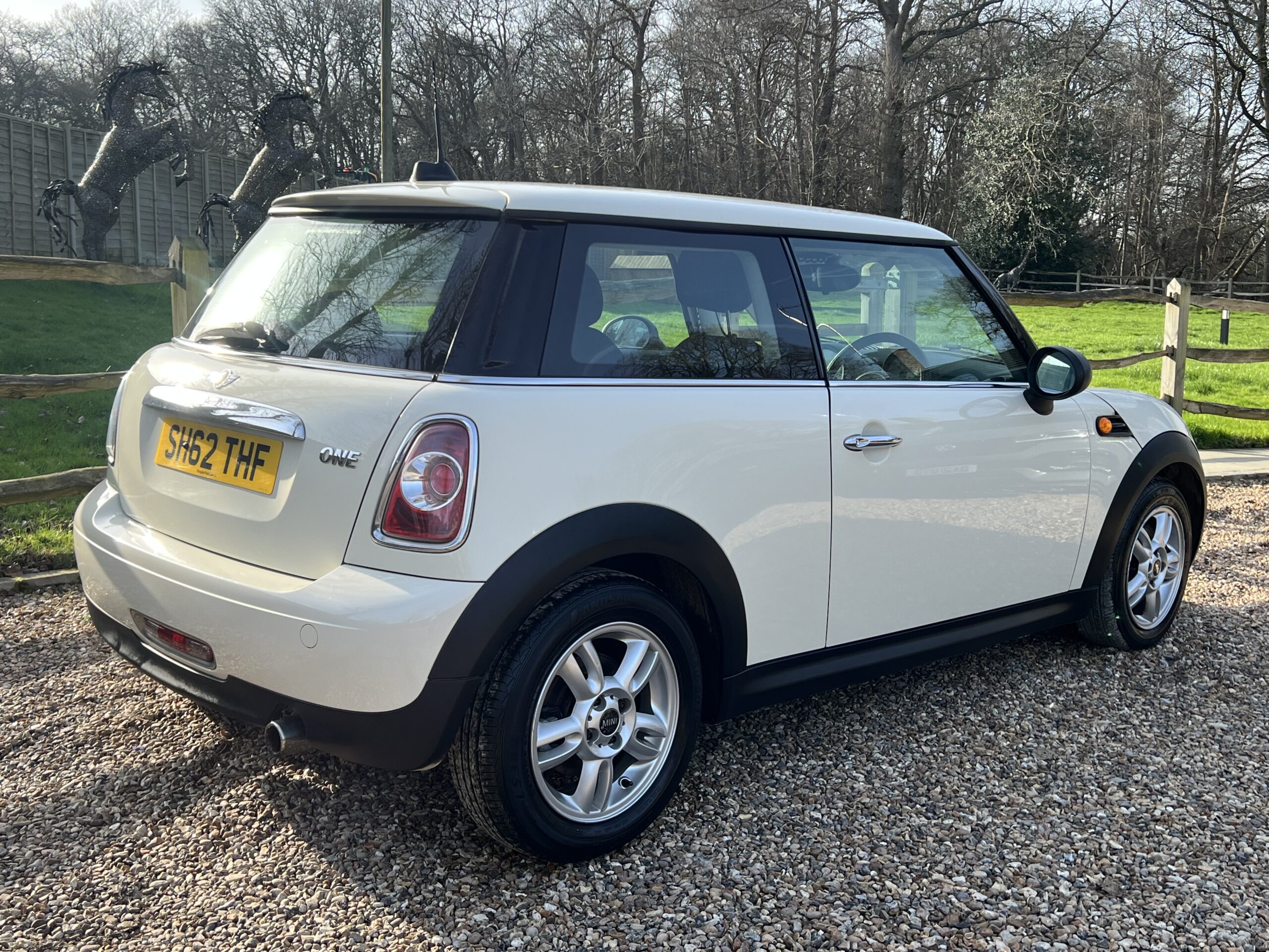
								Mini One White 1.6 full									