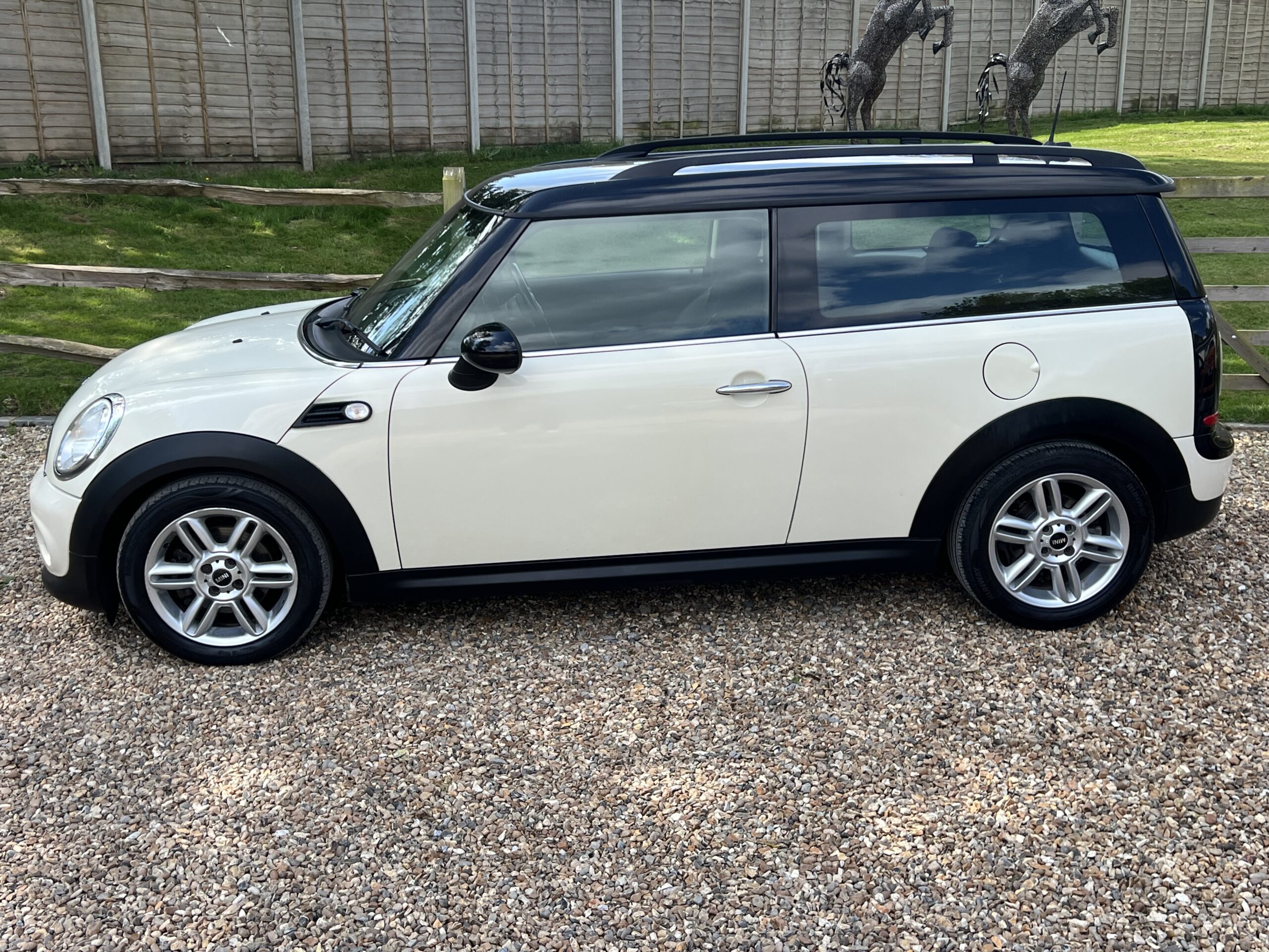 
								MINI CLUBMAN AUTOMATIC 2014 full									