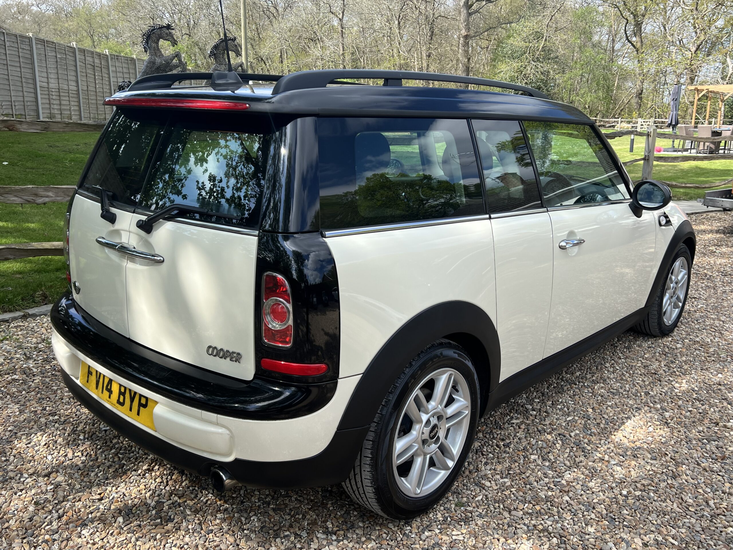 
								MINI CLUBMAN AUTOMATIC 2014 full									