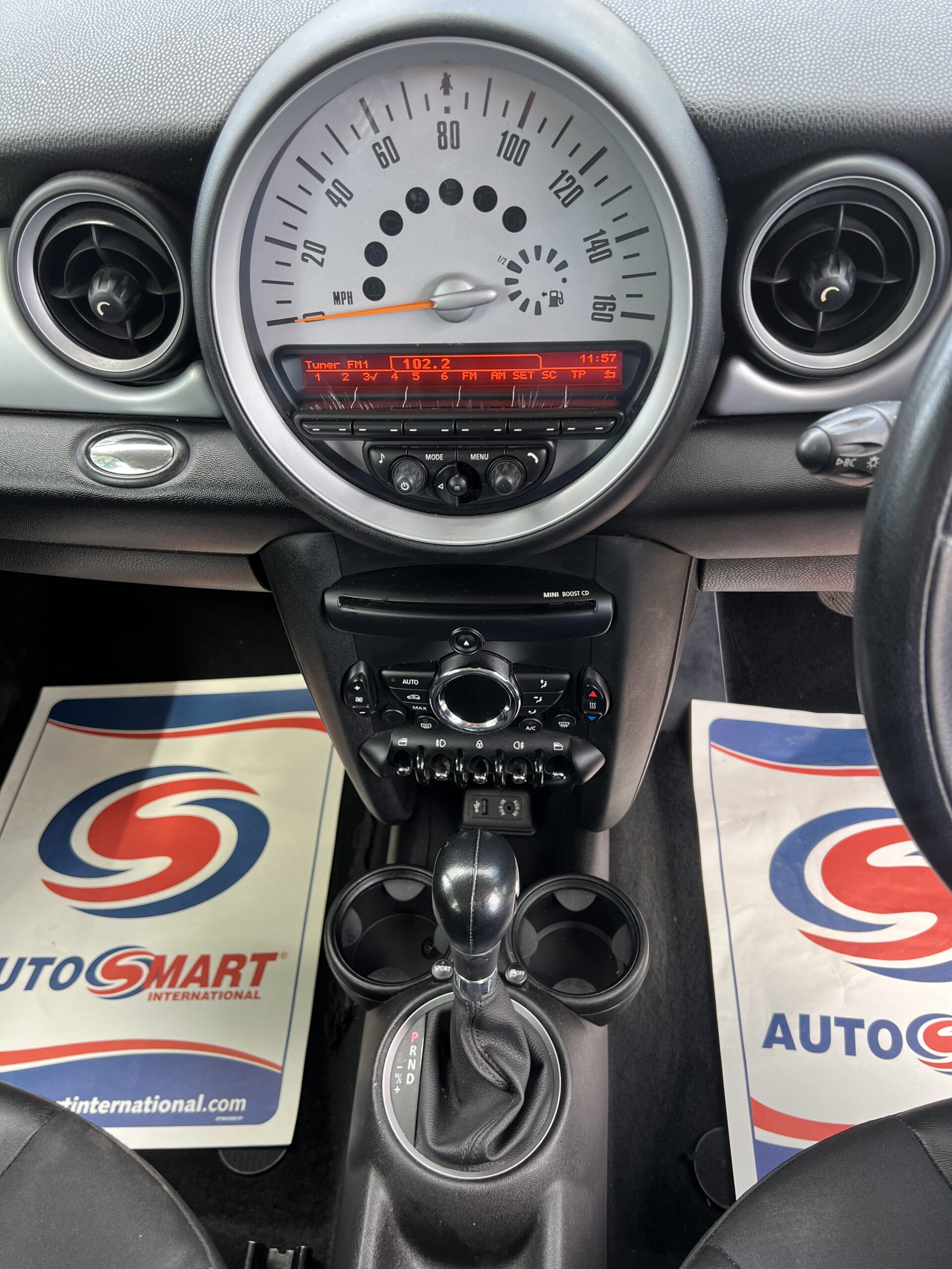 
								MINI CLUBMAN AUTOMATIC 2014 full									