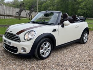 Mini One Convertible 1.6 white