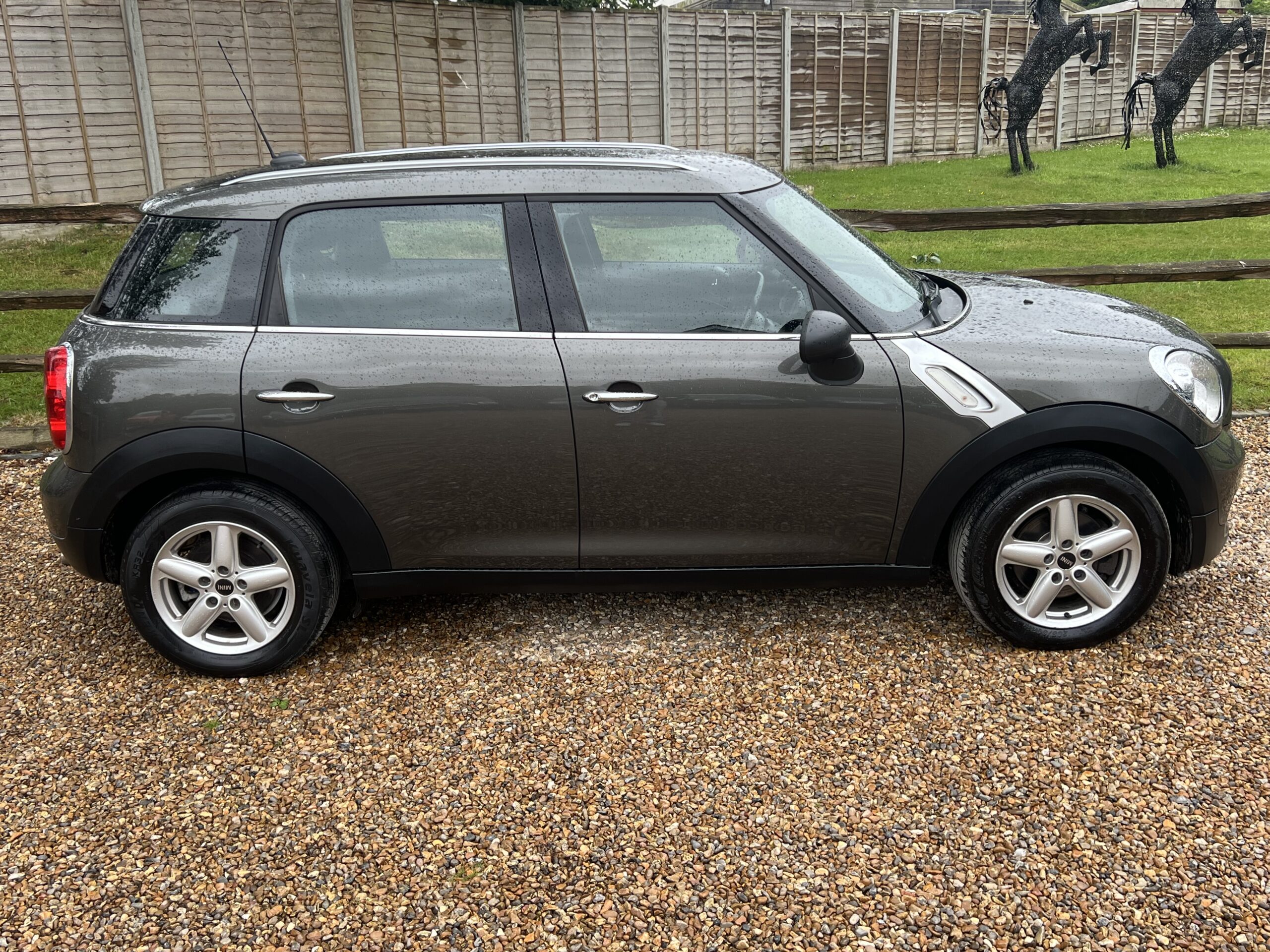 
								Mini Countryman 1.6 Grey full									