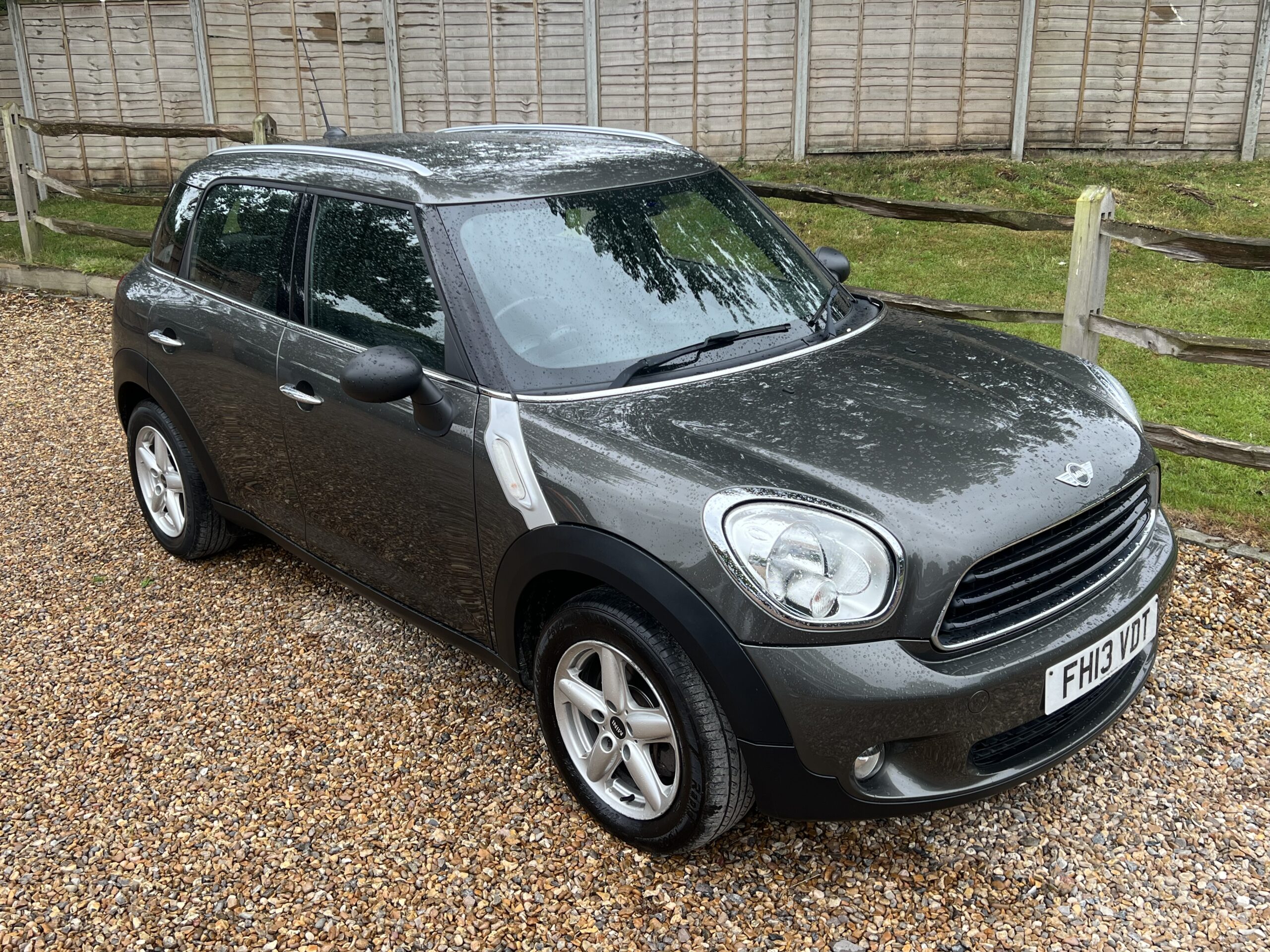 
								Mini Countryman 1.6 Grey full									