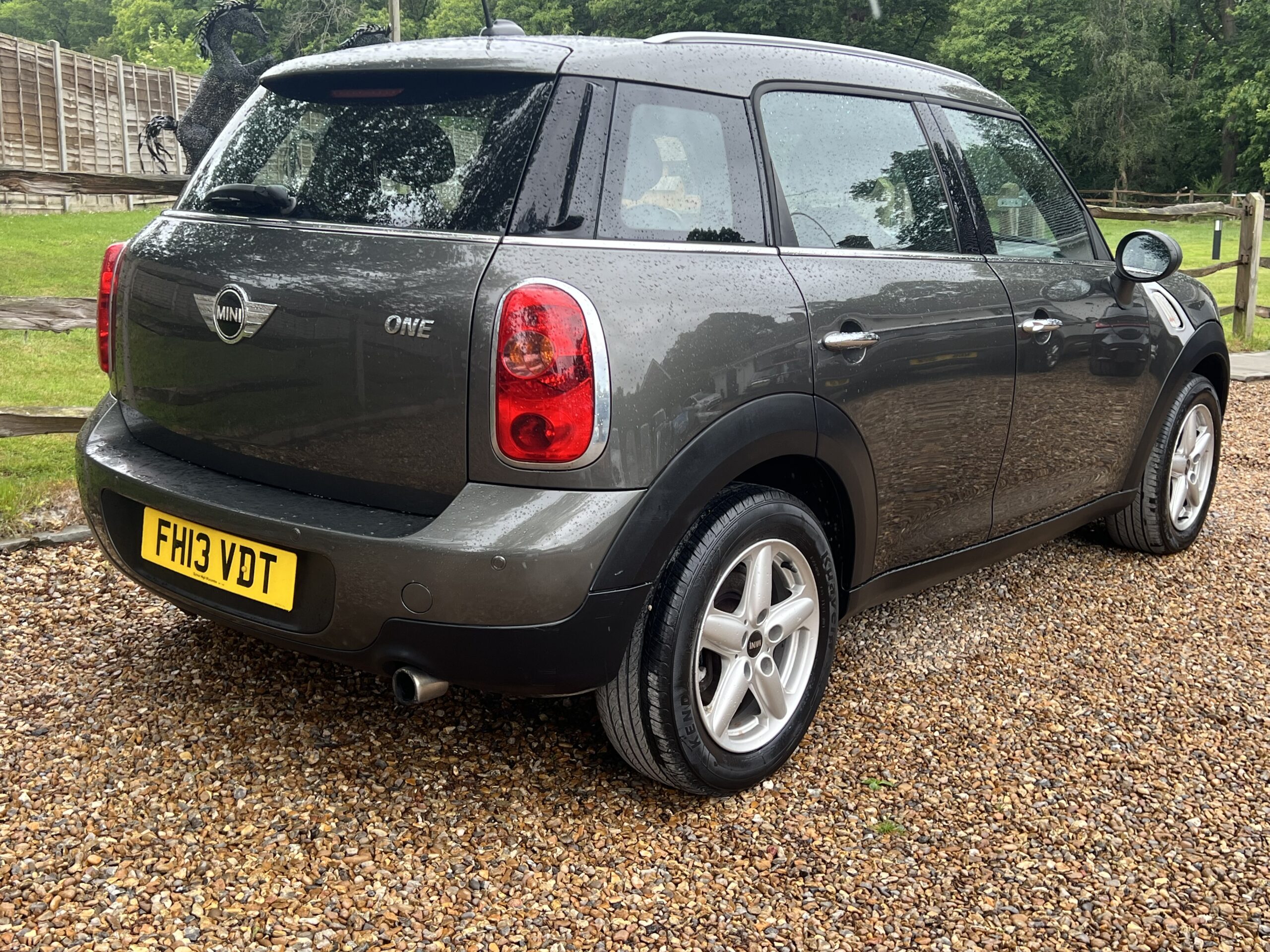 
								Mini Countryman 1.6 Grey full									