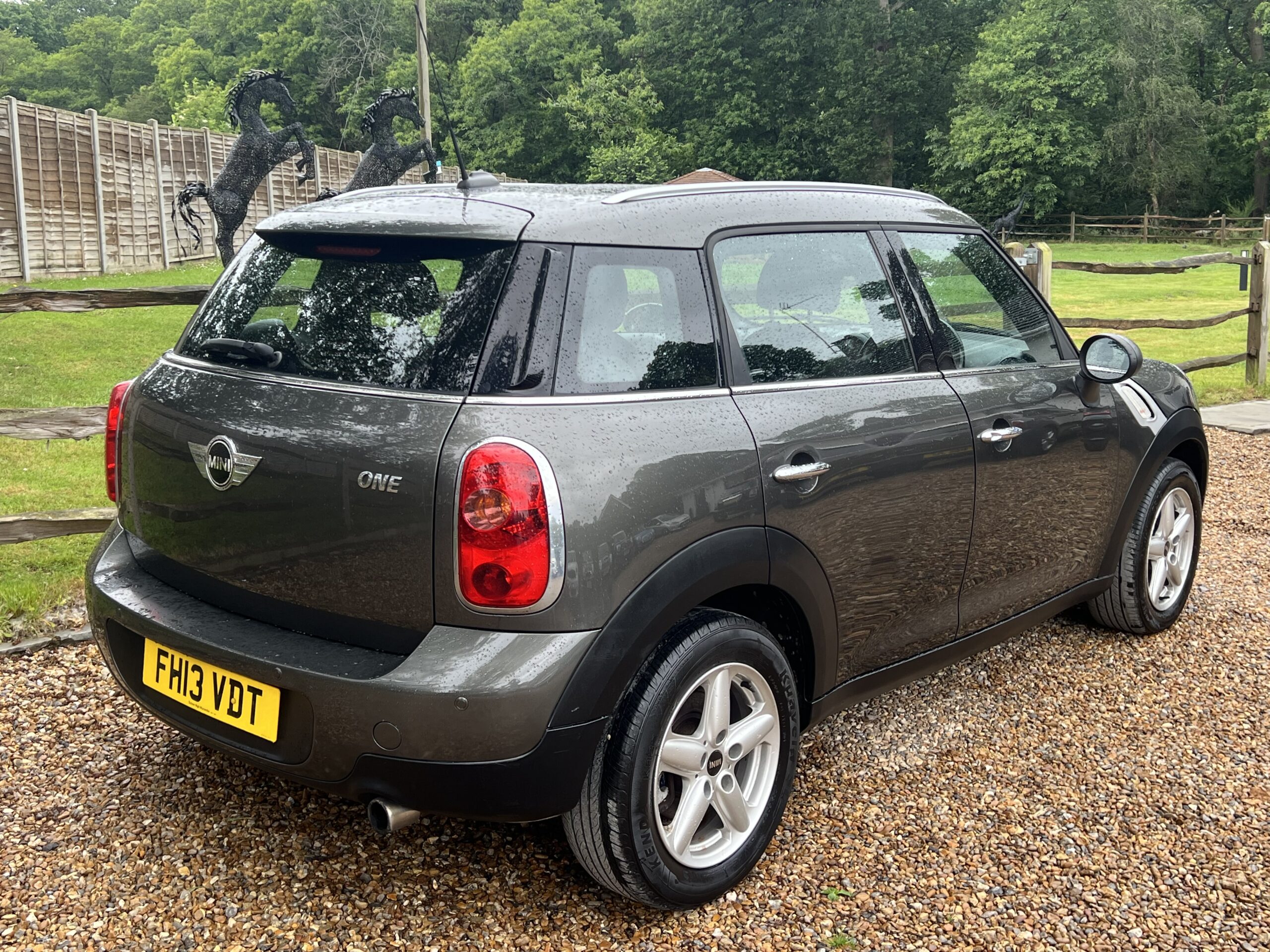 
								Mini Countryman 1.6 Grey full									