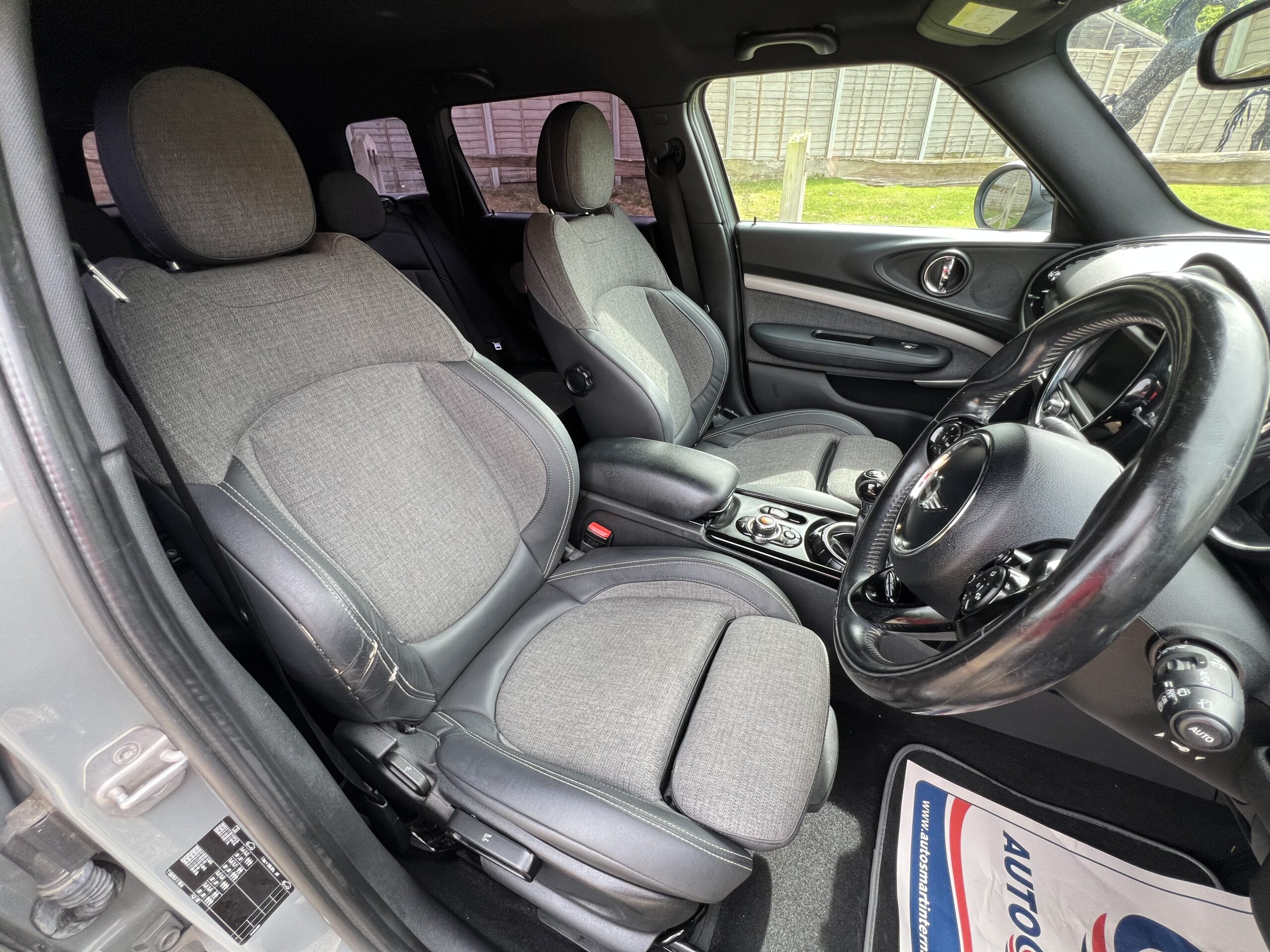 
								Mini Cooper Clubman 1.5 Estate full									