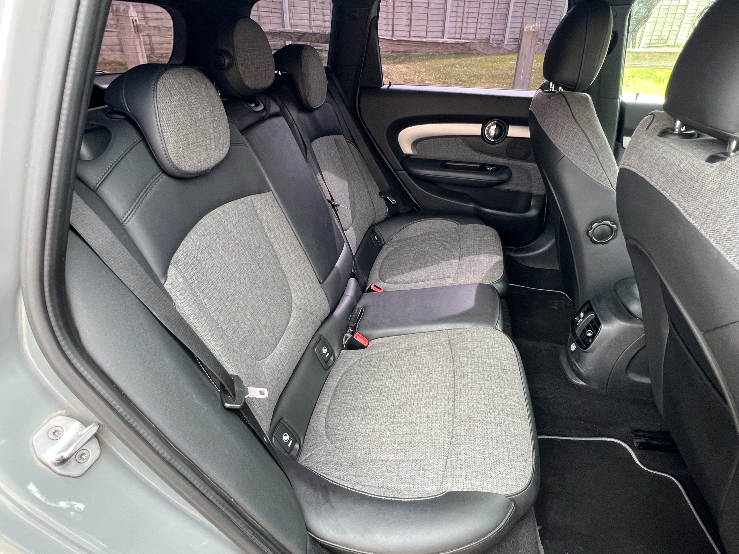 
								Mini Cooper Clubman 1.5 Estate full									