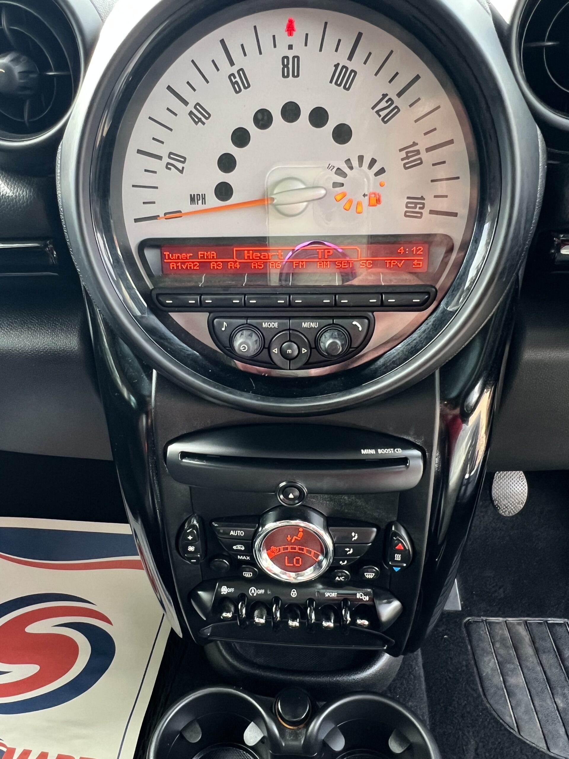 
								Mini Countryman Cooper 1.6 Black full									
