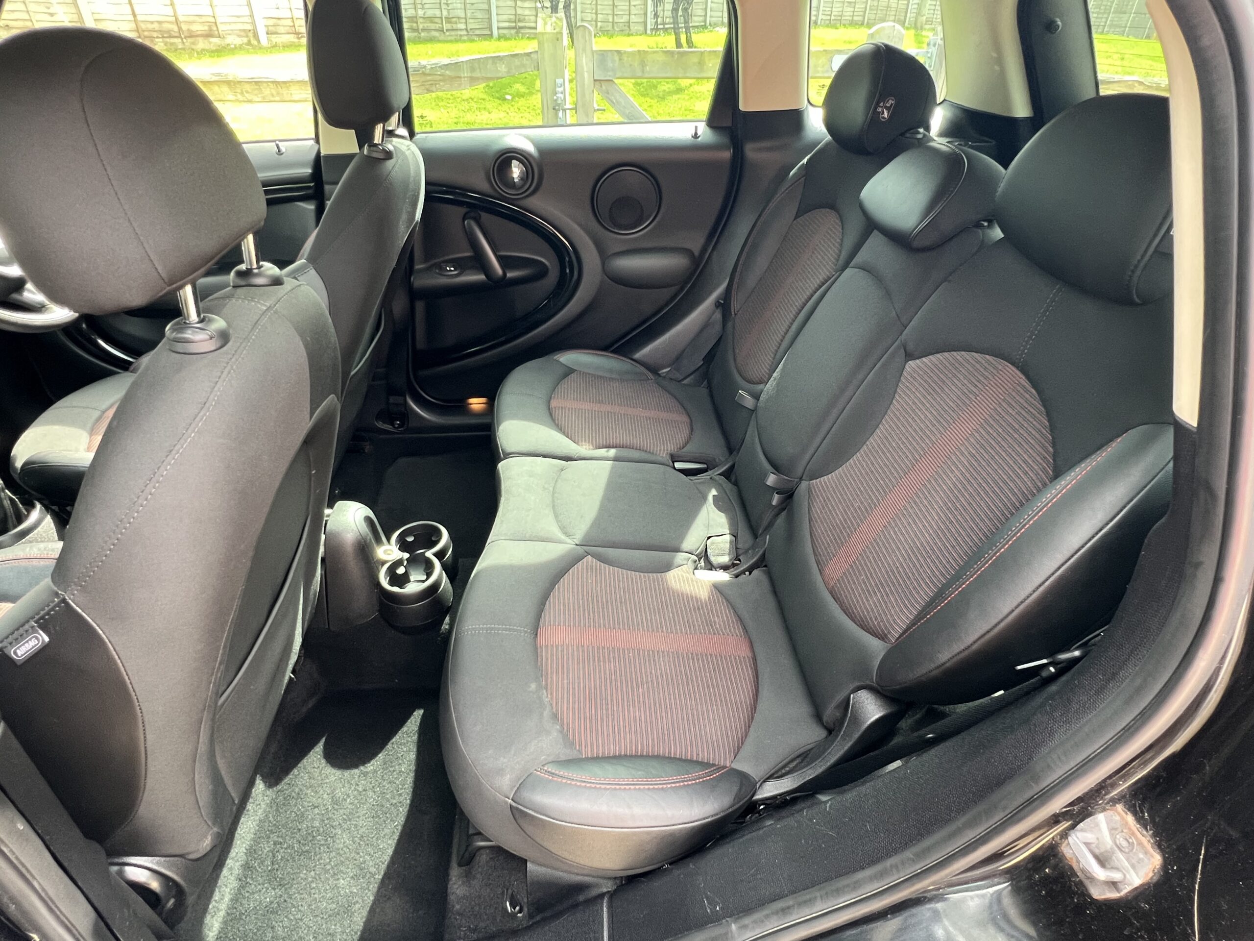 
								Mini Countryman Cooper 1.6 Black full									