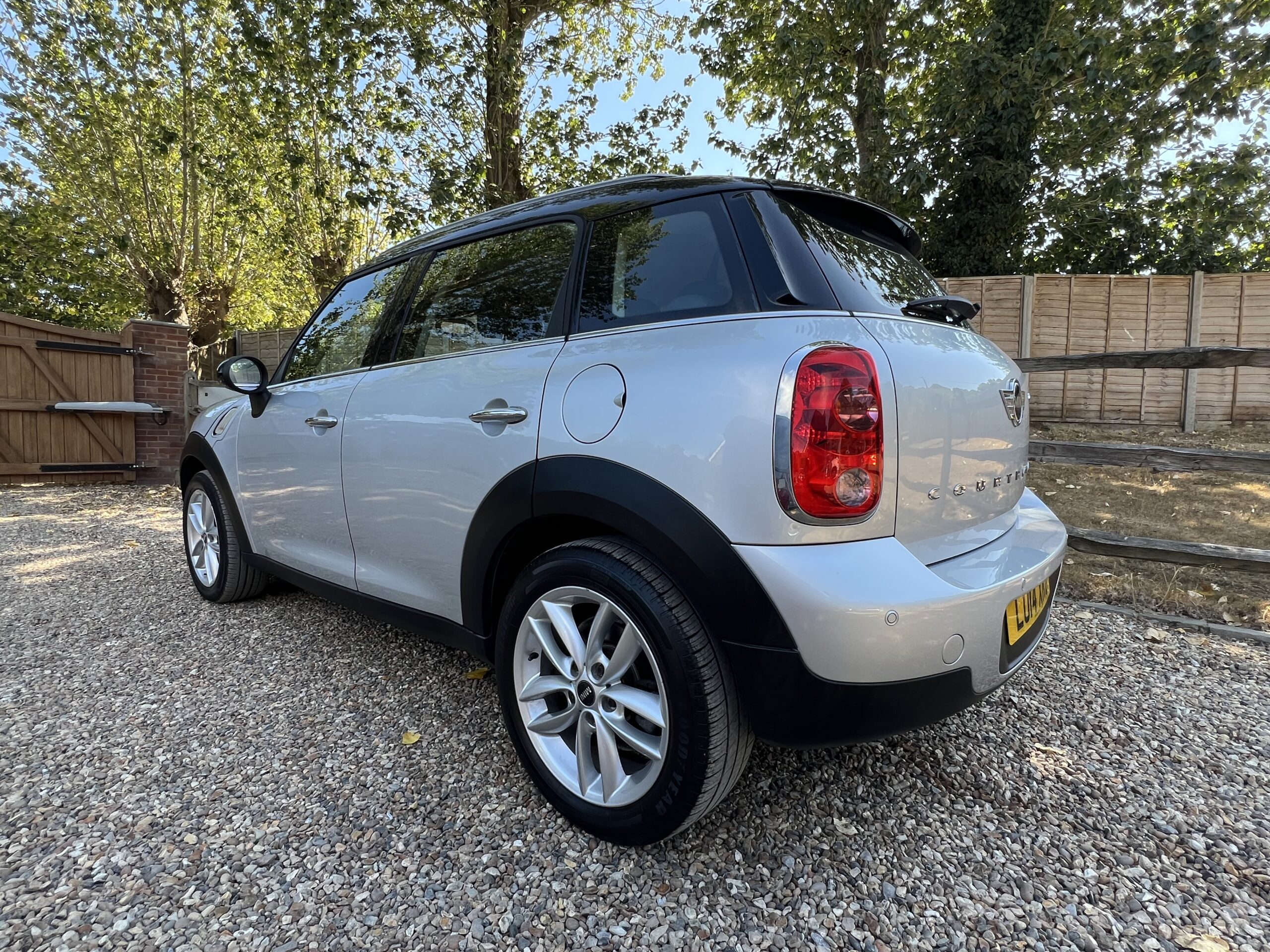 
								MINI COOPER COUNTRYMAN 1.6 SILVER full									