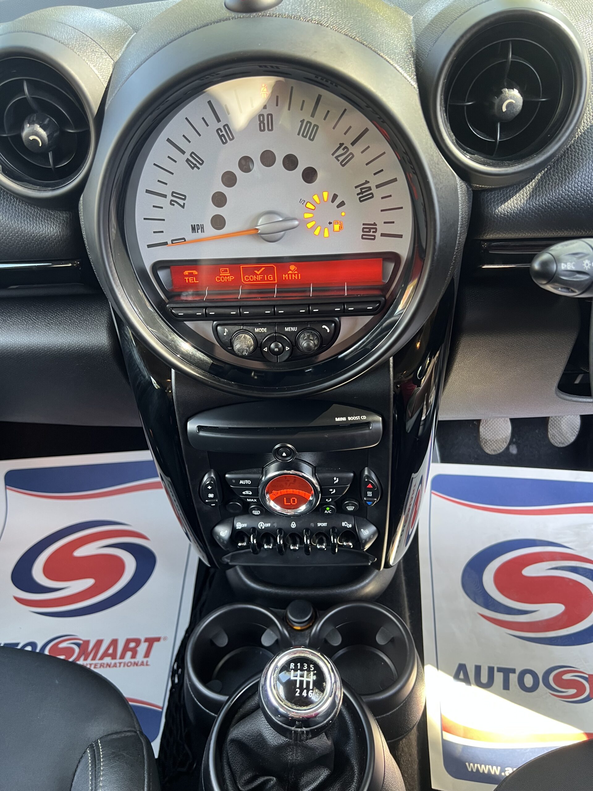 
								MINI COOPER COUNTRYMAN 1.6 SILVER full									