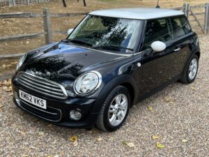 MINI COOPER 1.6 BLACK