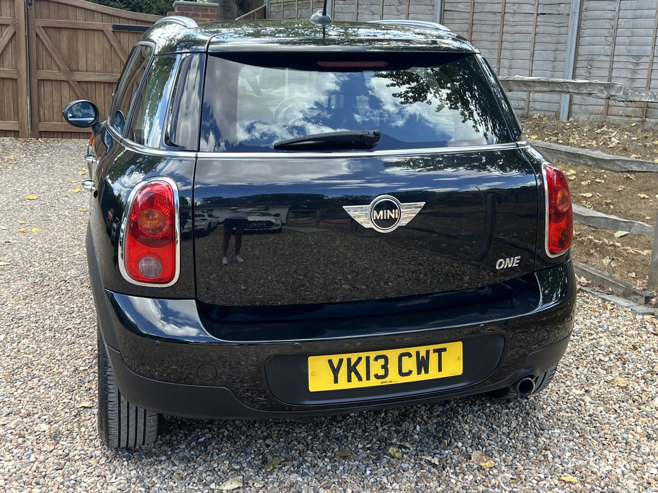 
								MINI ONE COUNTRYMAN 1.6 BLACK full									