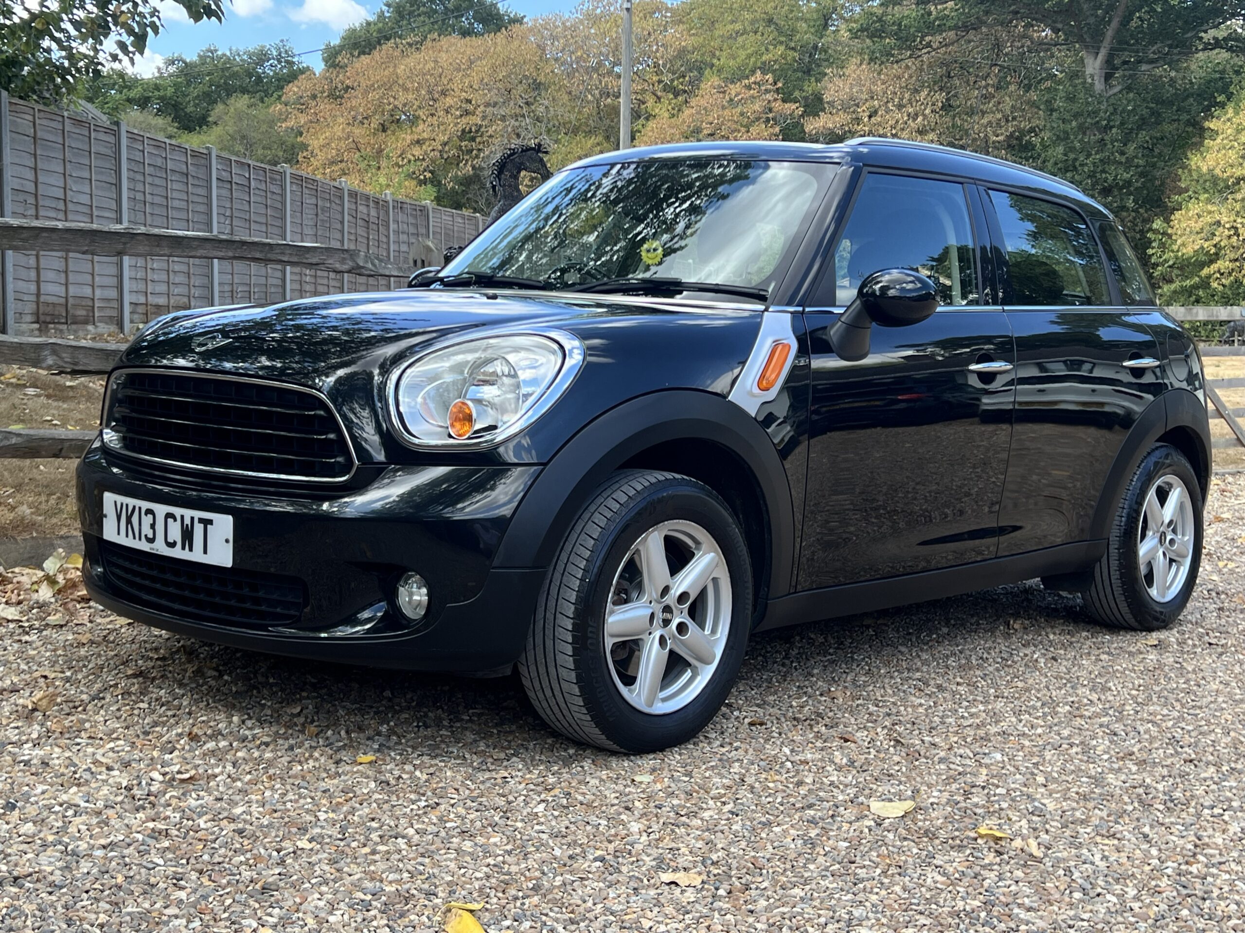 
								MINI ONE COUNTRYMAN 1.6 BLACK full									