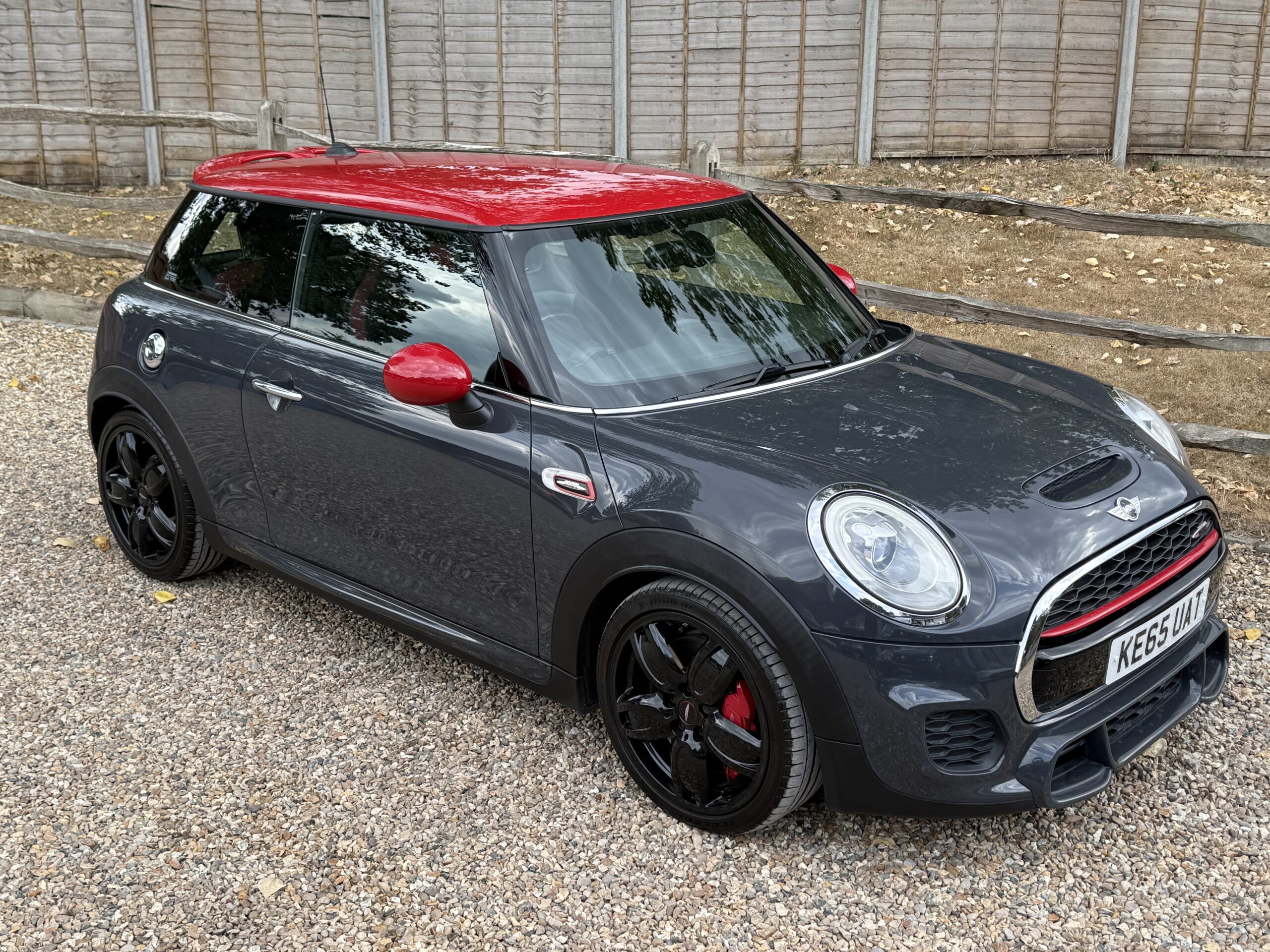 
								Mini John Cooper works Grey 2.0ltr full									