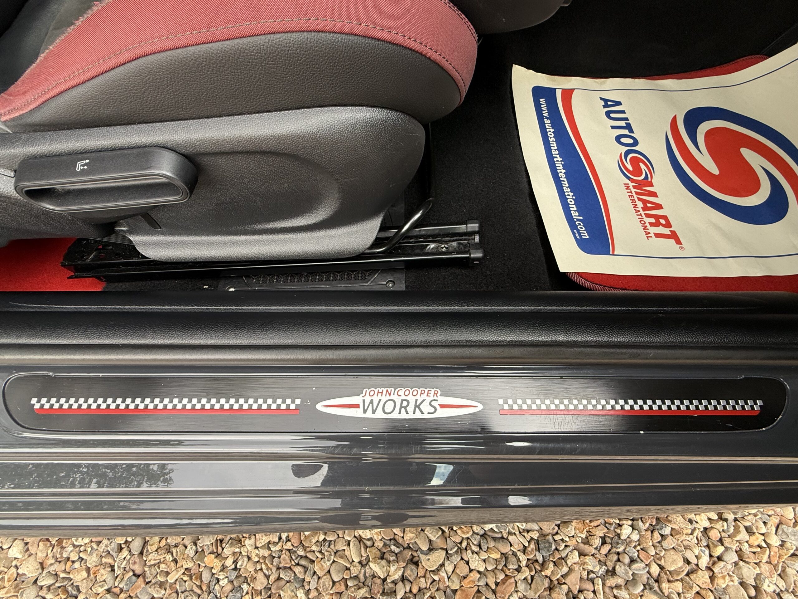 
								Mini John Cooper works Grey 2.0ltr full									