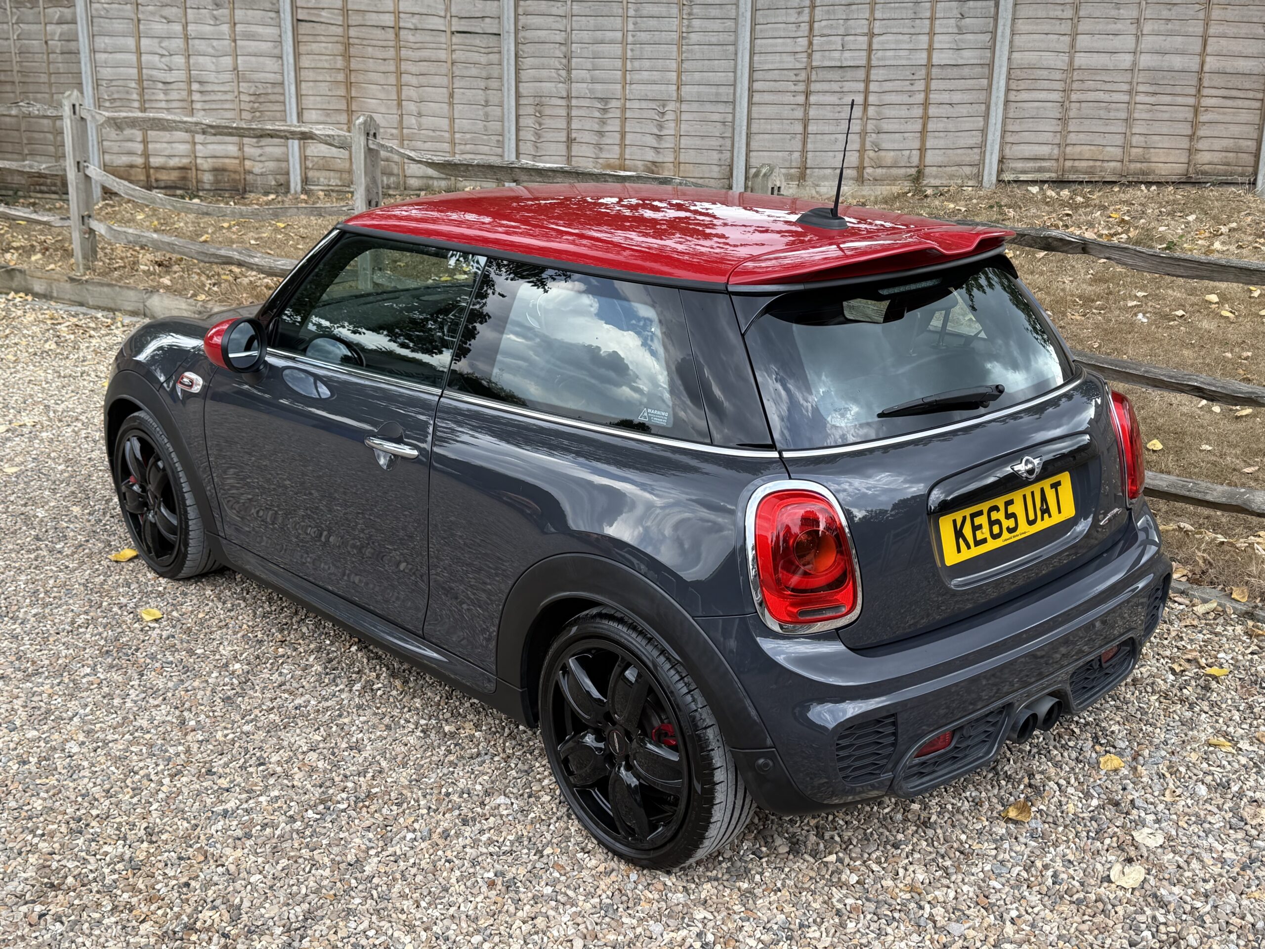 
								Mini John Cooper works Grey 2.0ltr full									