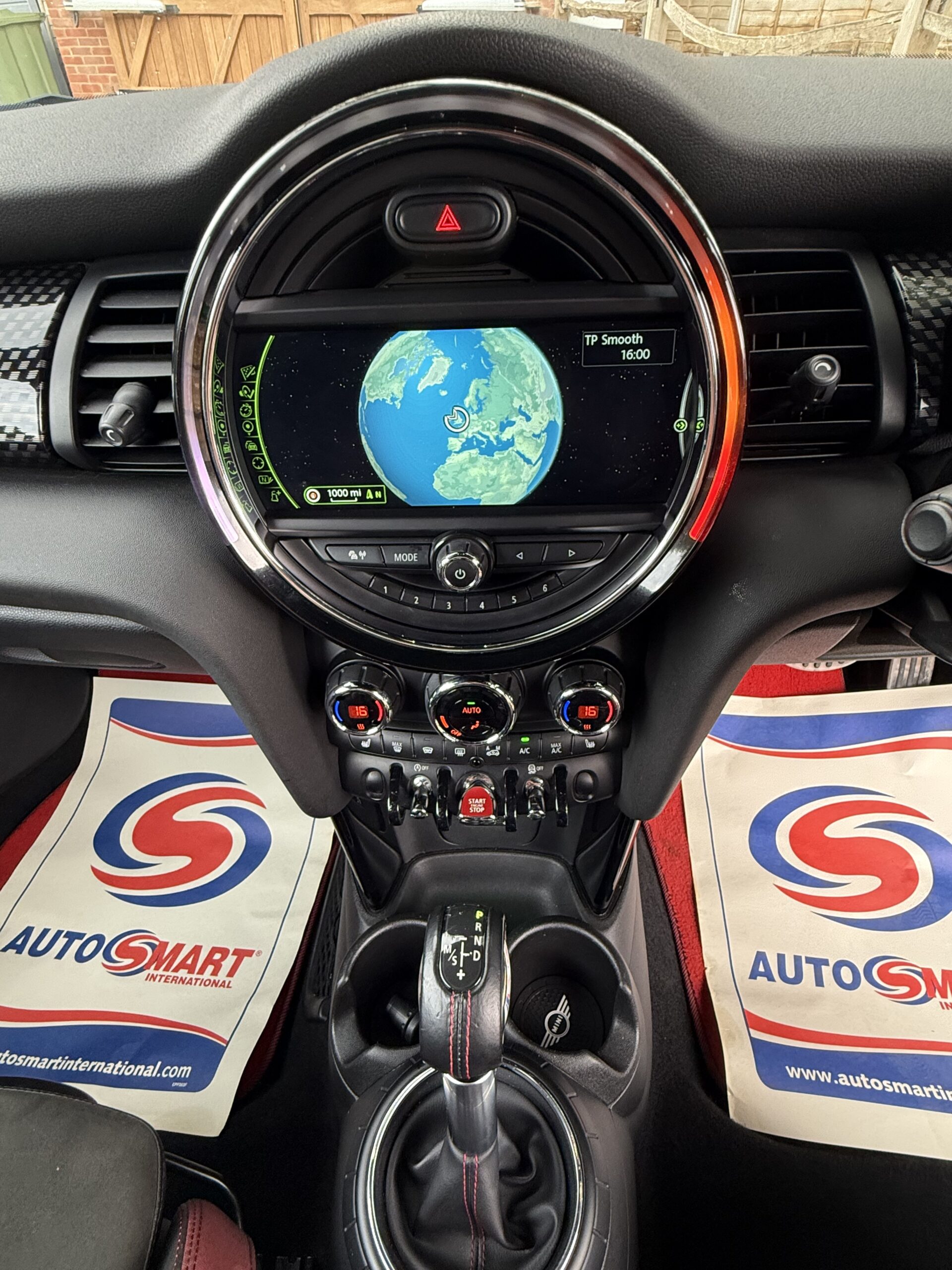 
								Mini John Cooper works Grey 2.0ltr full									