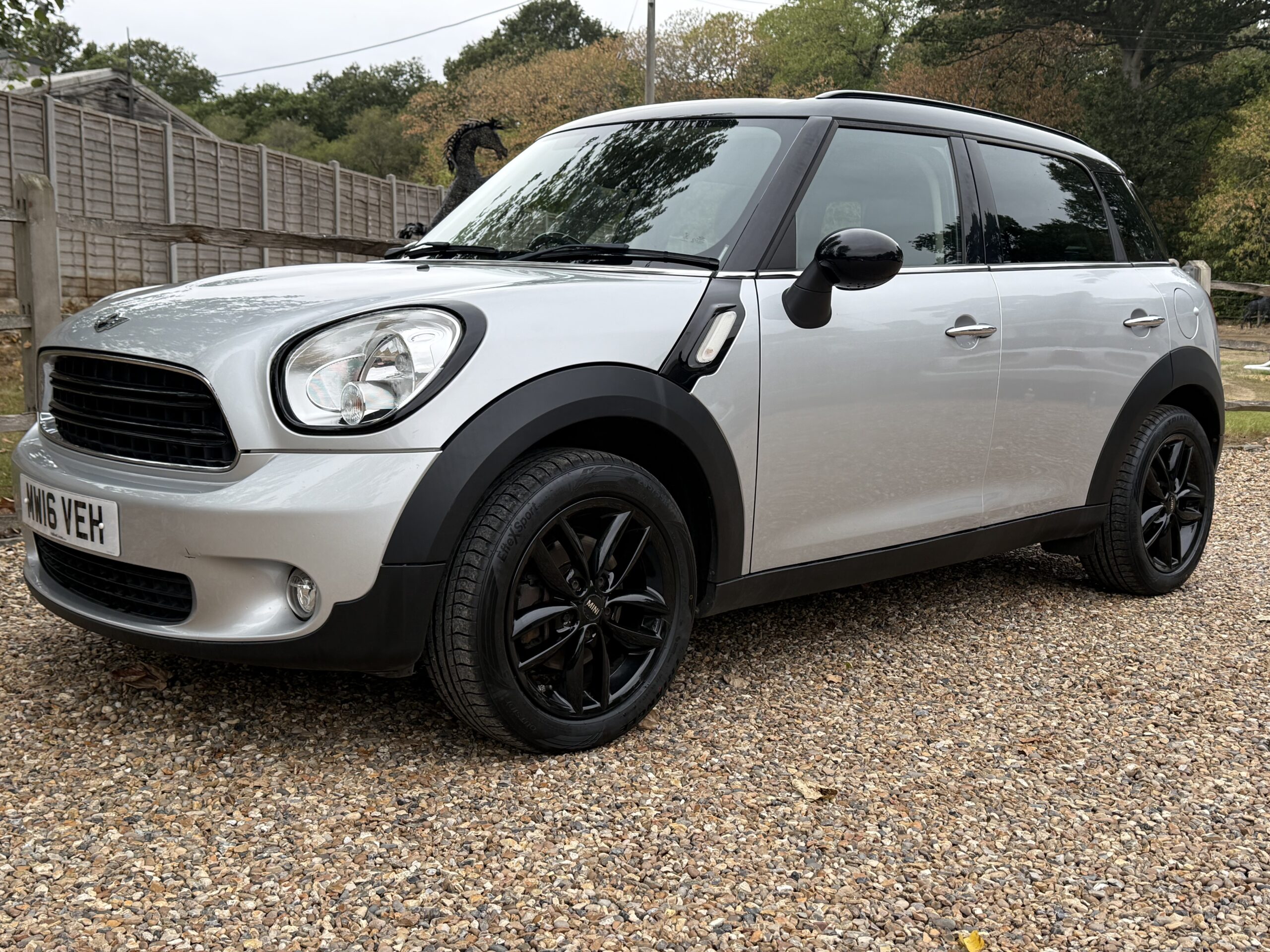 
								MINI COOPER COUNTRYMAN 1.6 SILVER full									