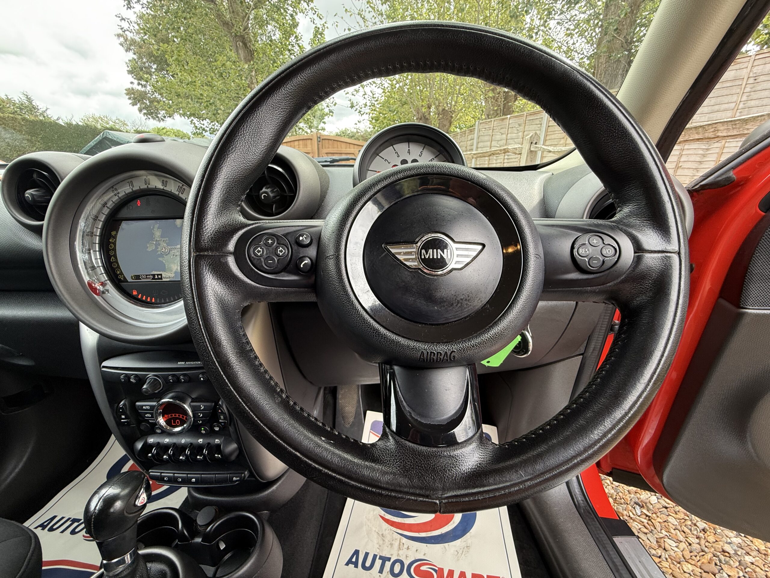 
								MINI ONE COUNTRYMAN 1.6 RED full									