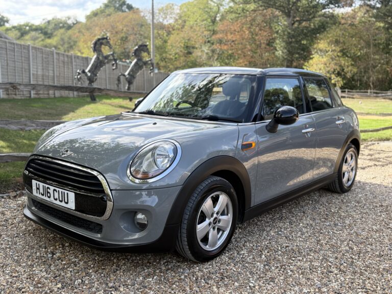 MINI COOPER GREY 1.5 2016