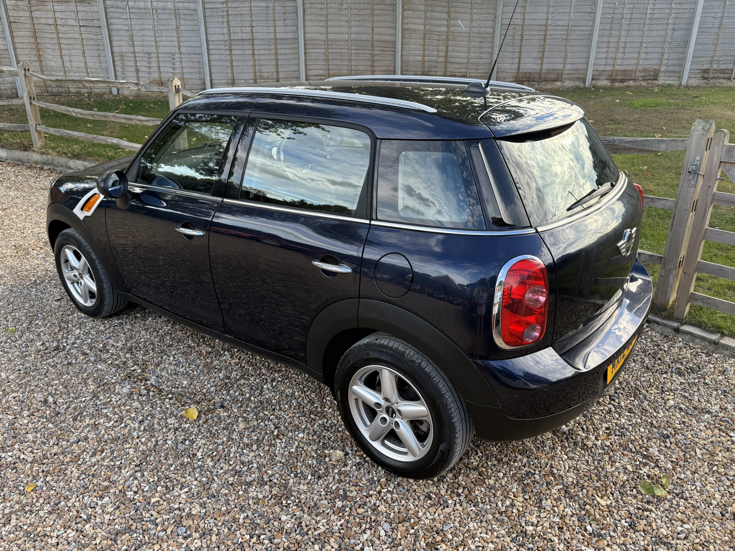 
								MINI One COUNTRYMAN BLUE 1.6 2012 full									