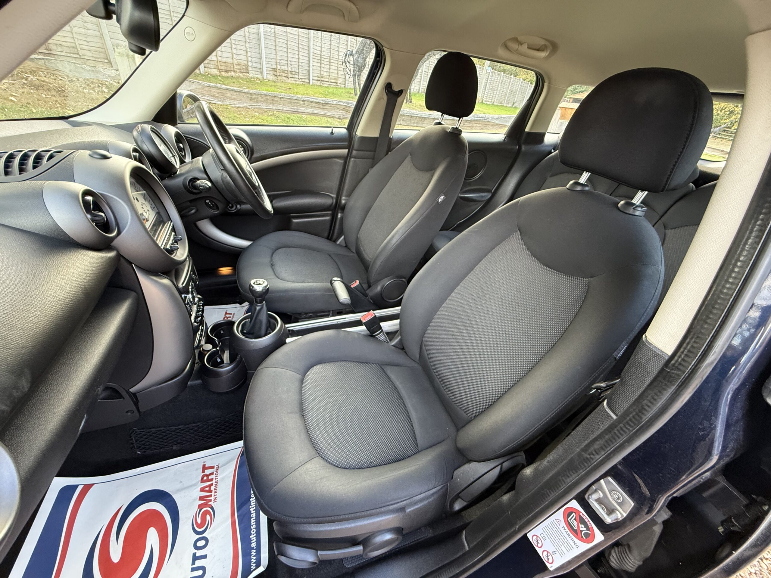 
								MINI One COUNTRYMAN BLUE 1.6 2012 full									