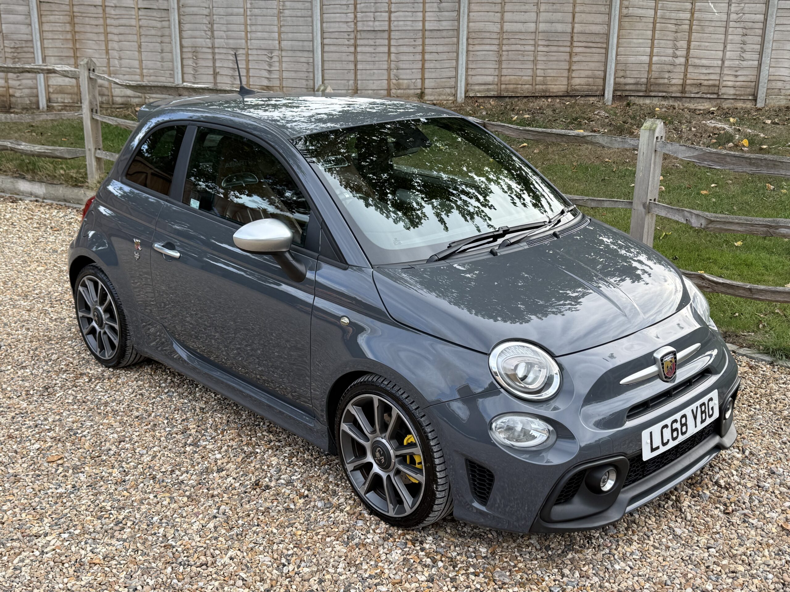 
								FIAT ABARTH 1.4 70th edition full									