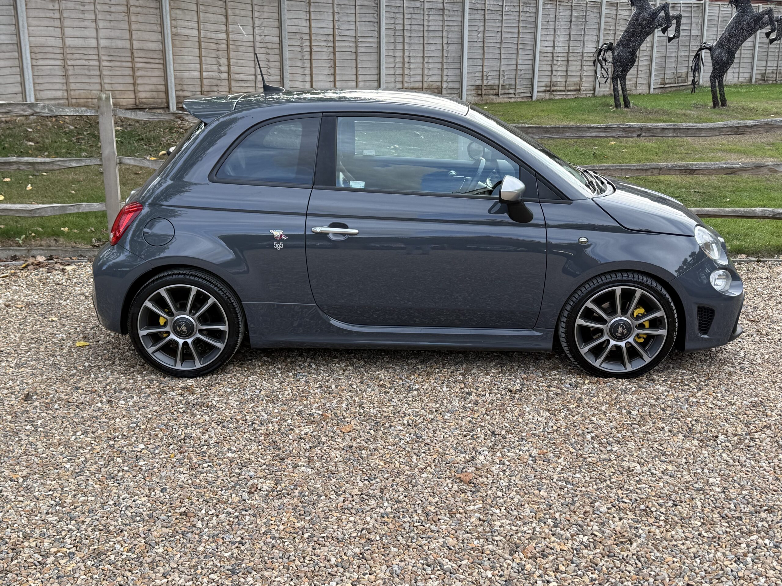 
								FIAT ABARTH 1.4 70th edition full									