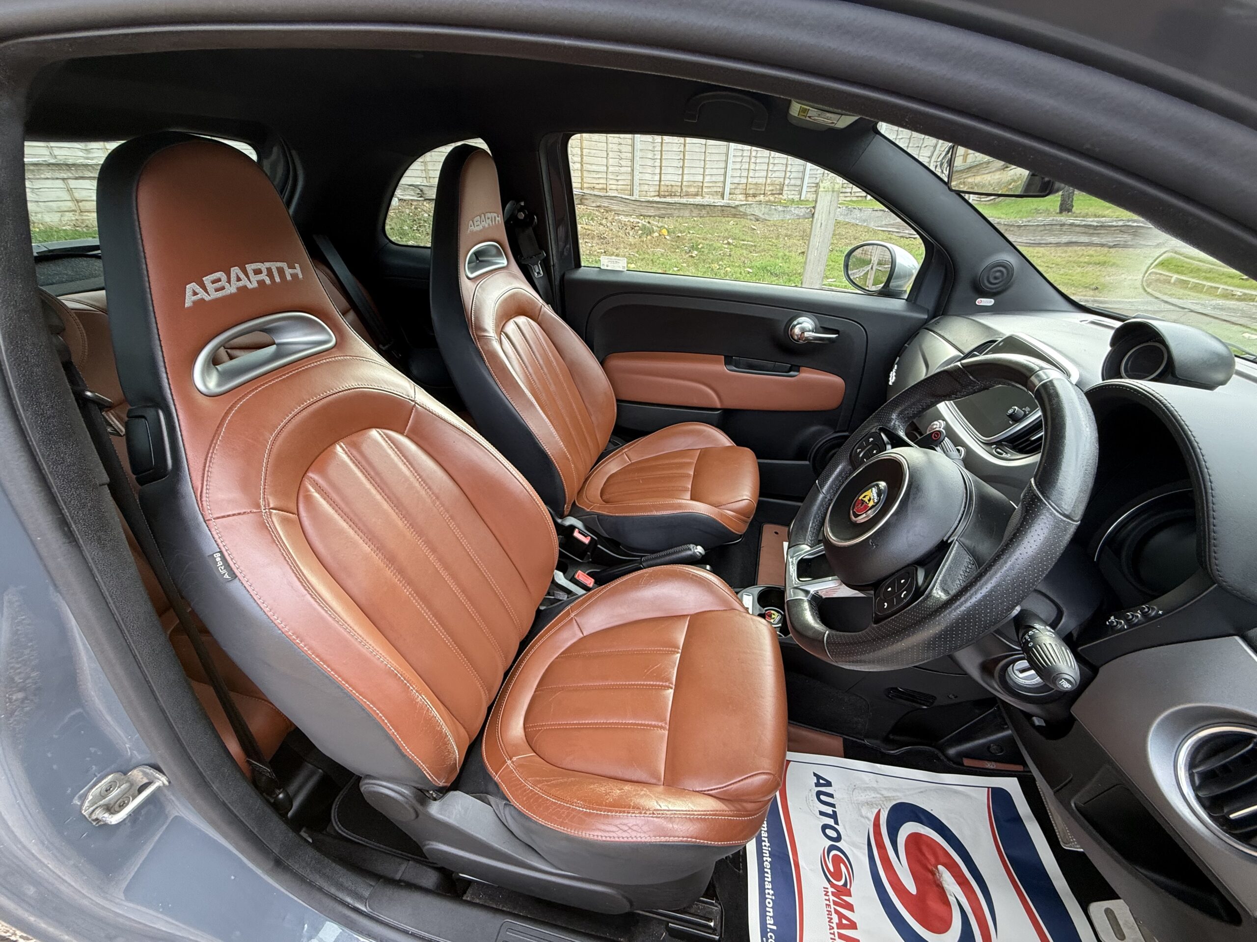 
								FIAT ABARTH 1.4 70th edition full									