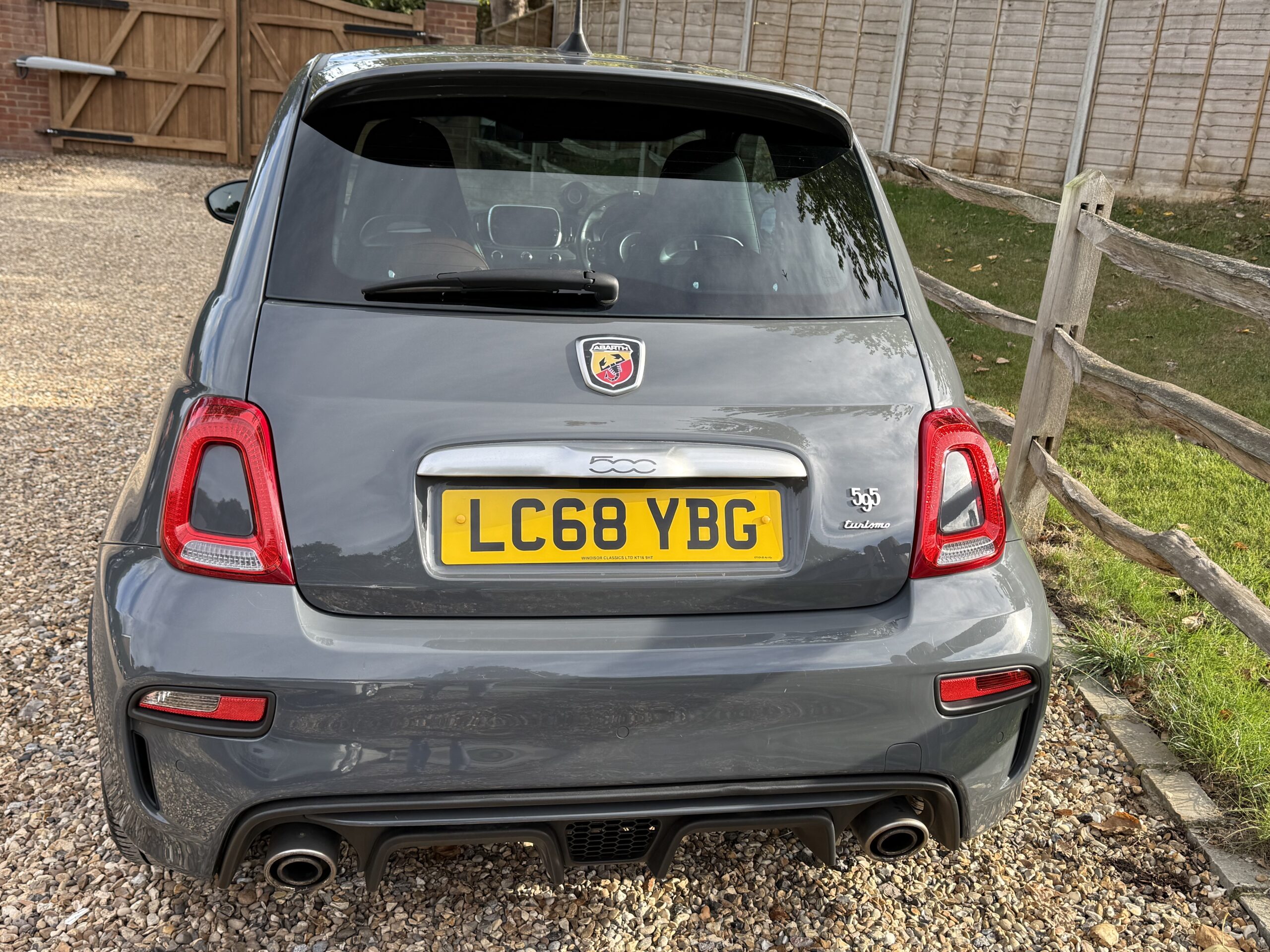 
								FIAT ABARTH 1.4 70th edition full									