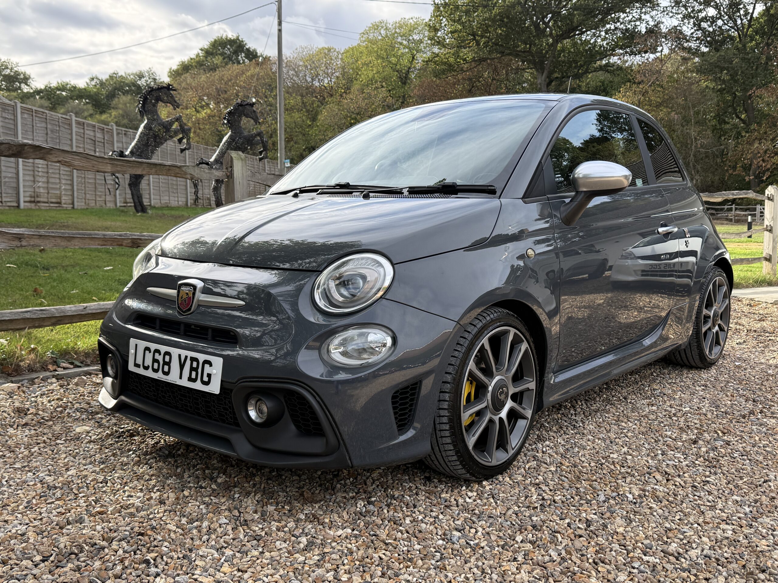 
								FIAT ABARTH 1.4 70th edition full									