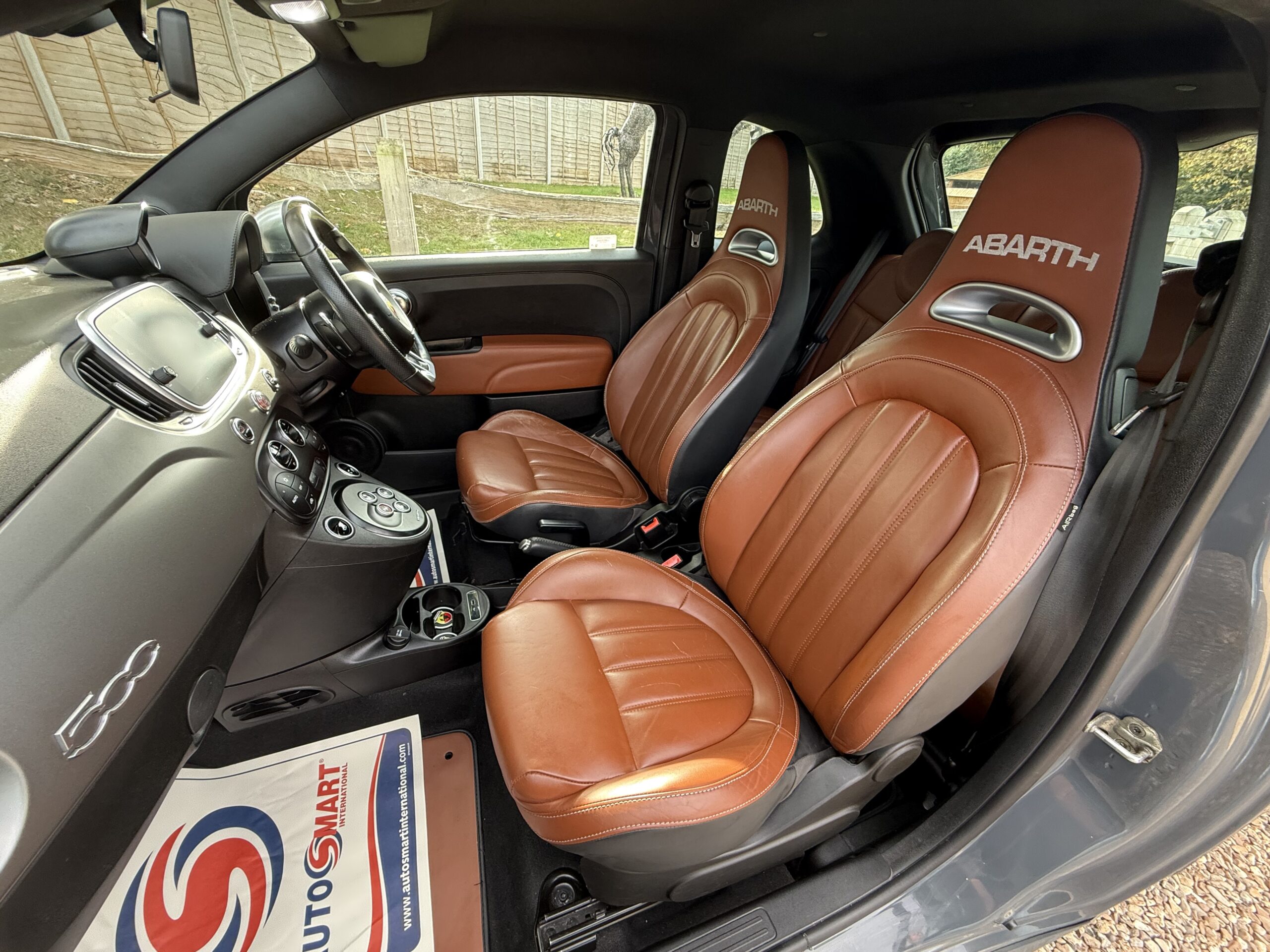 
								FIAT ABARTH 1.4 70th edition full									