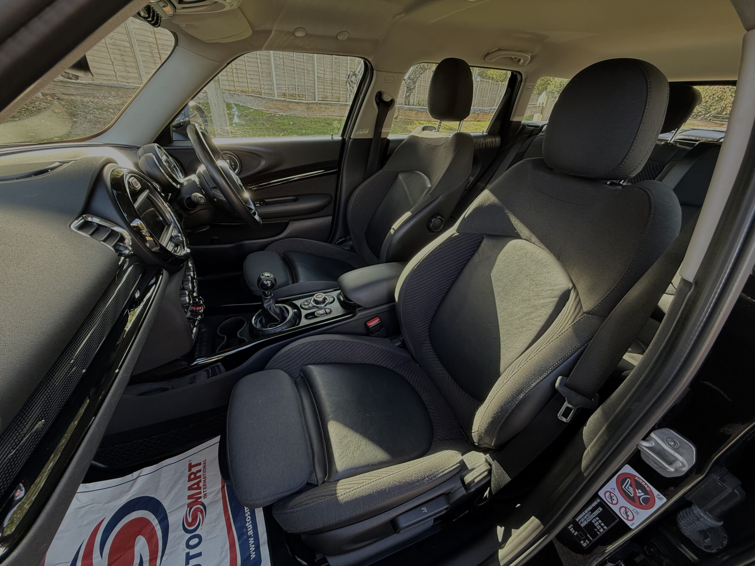 
								MINI COOPER CLUBMAN 1.5 BLACK full									